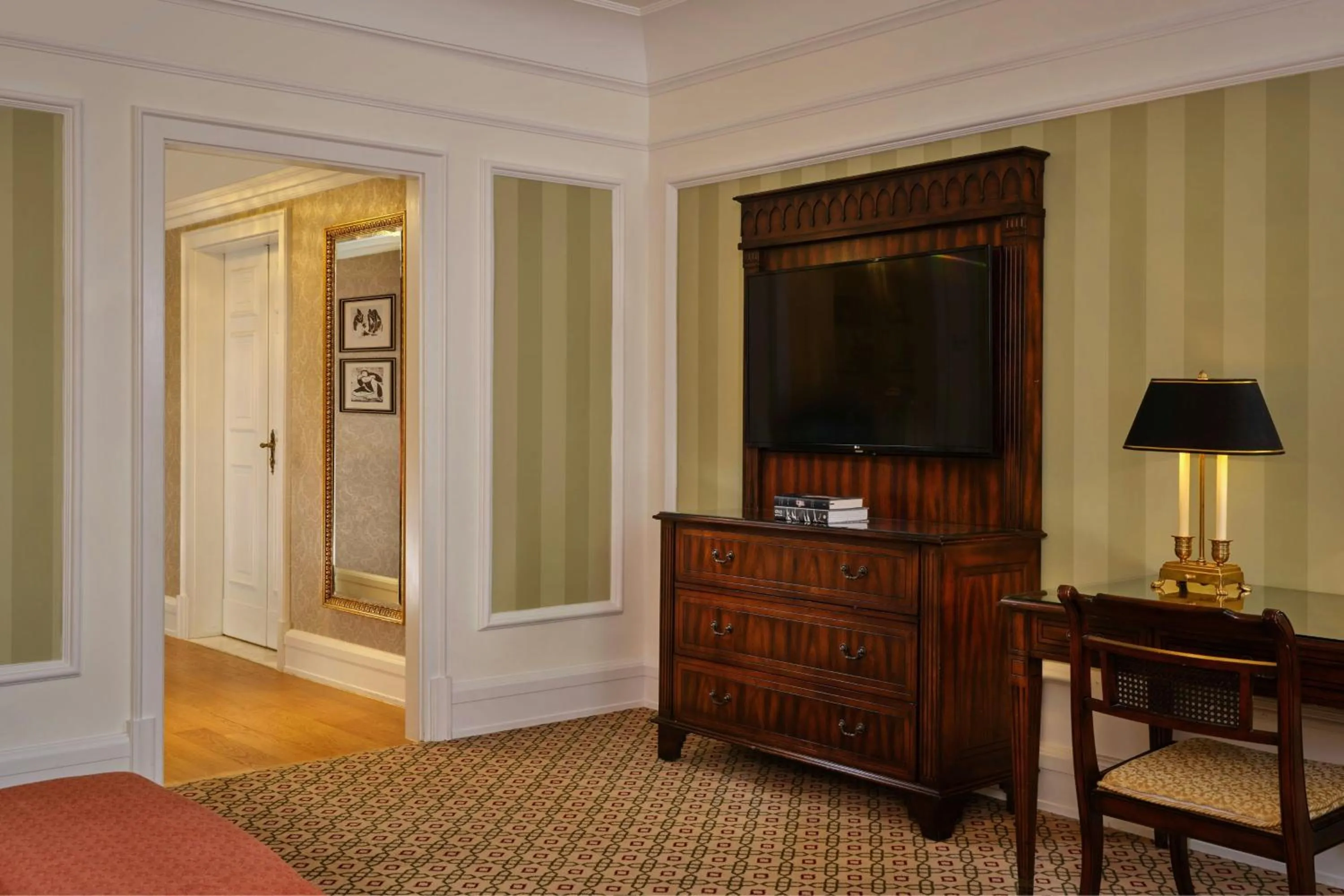 Photo of the whole room in Powerscourt Hotel, Autograph Collection