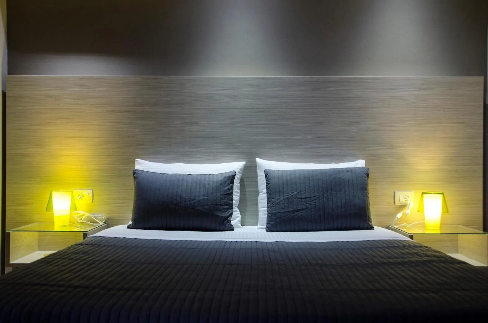 Bedroom in Trianon Studios