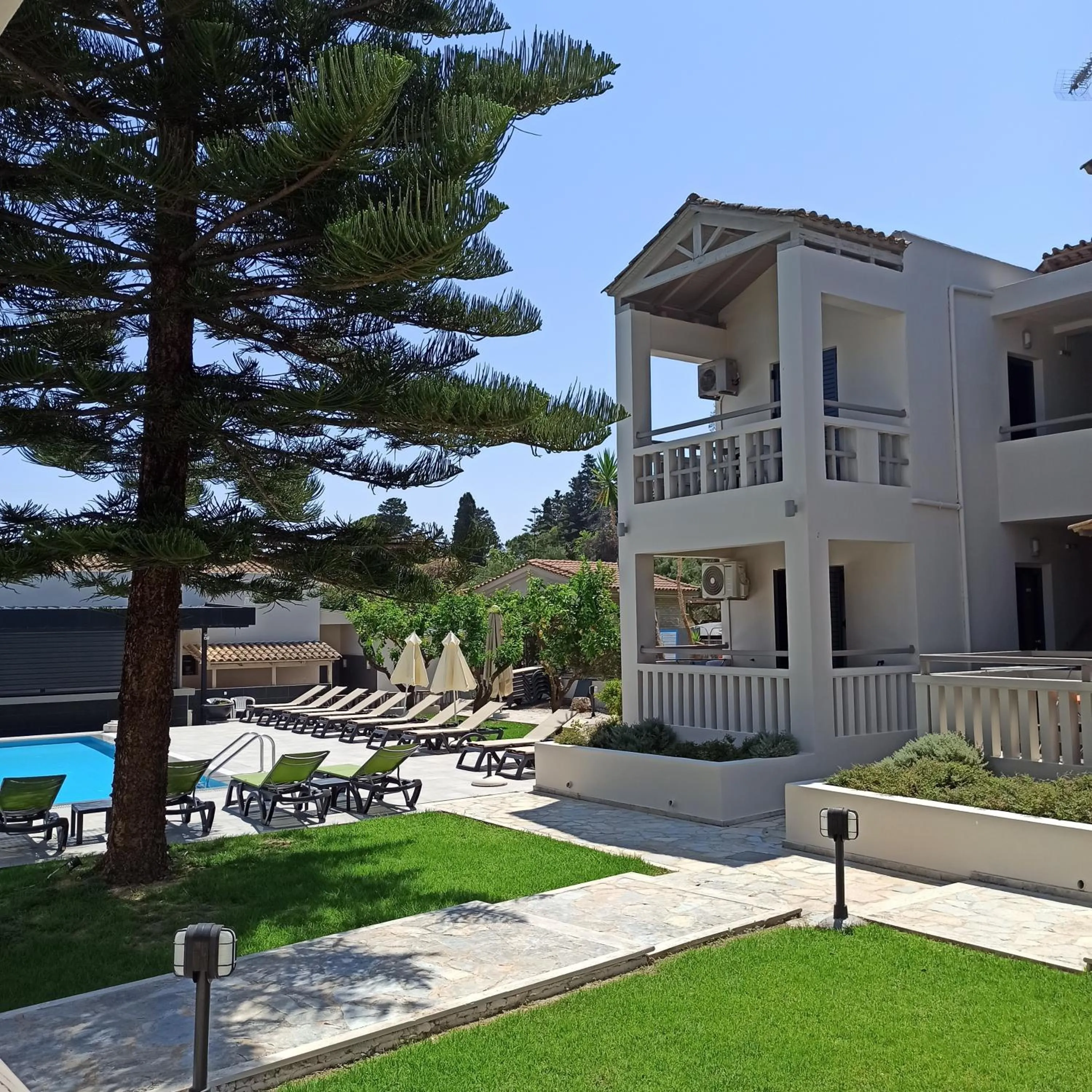 Property building in Trianon Studios