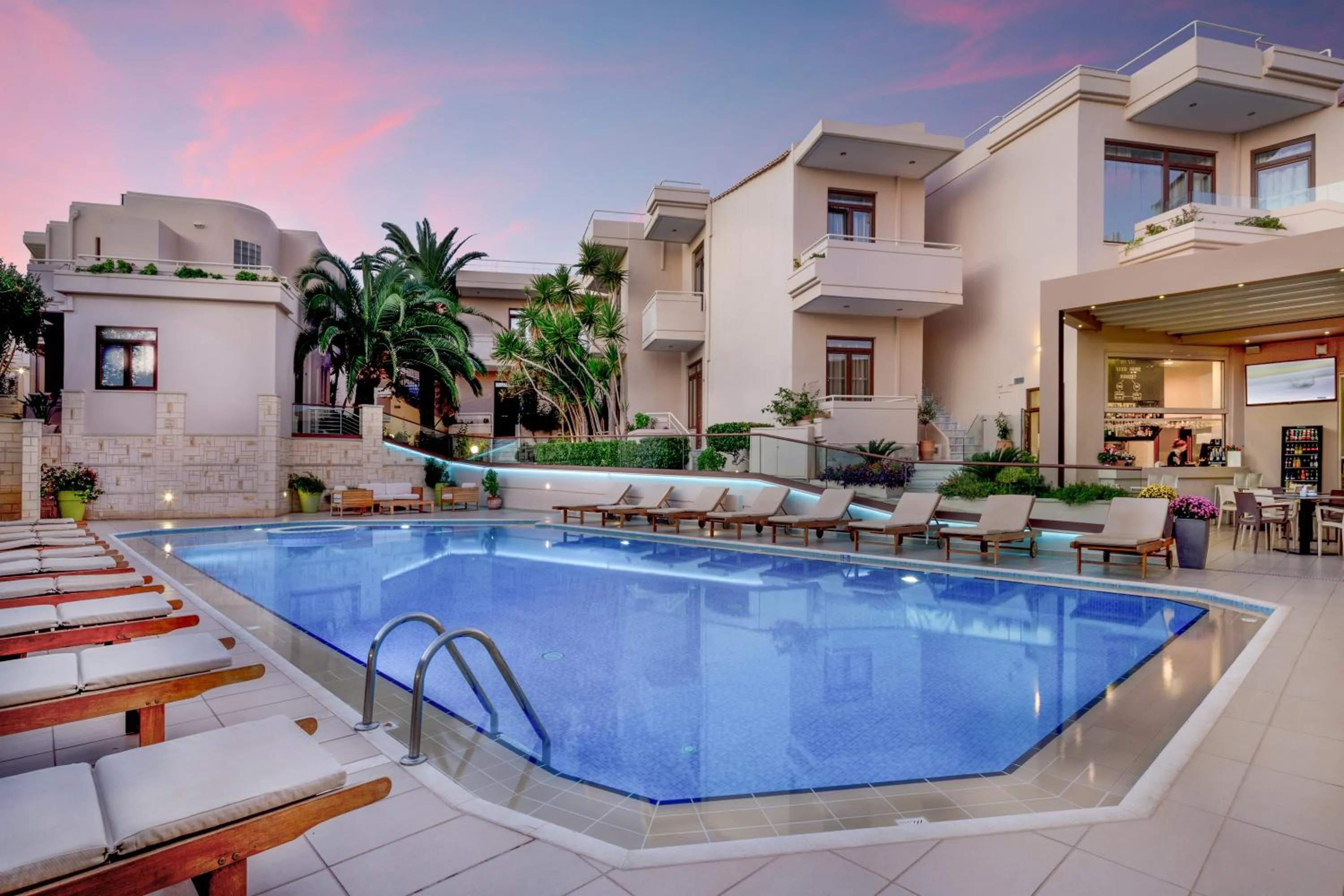 Restaurant/places to eat in Oscar Suites & Village