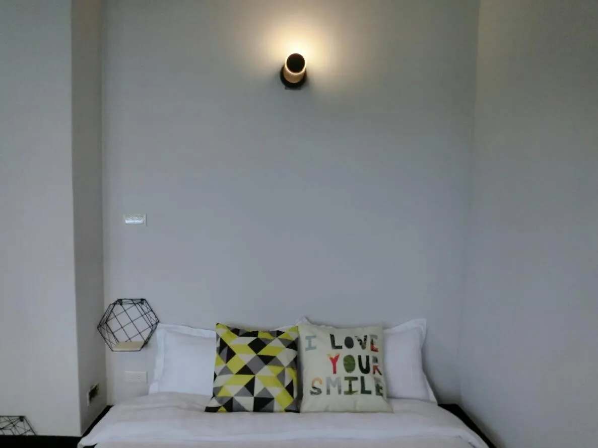 Bed in 湘品旅店Xiang Pin Hotel-東大門夜市-無電梯無電視 -花蓮縣旅館065號