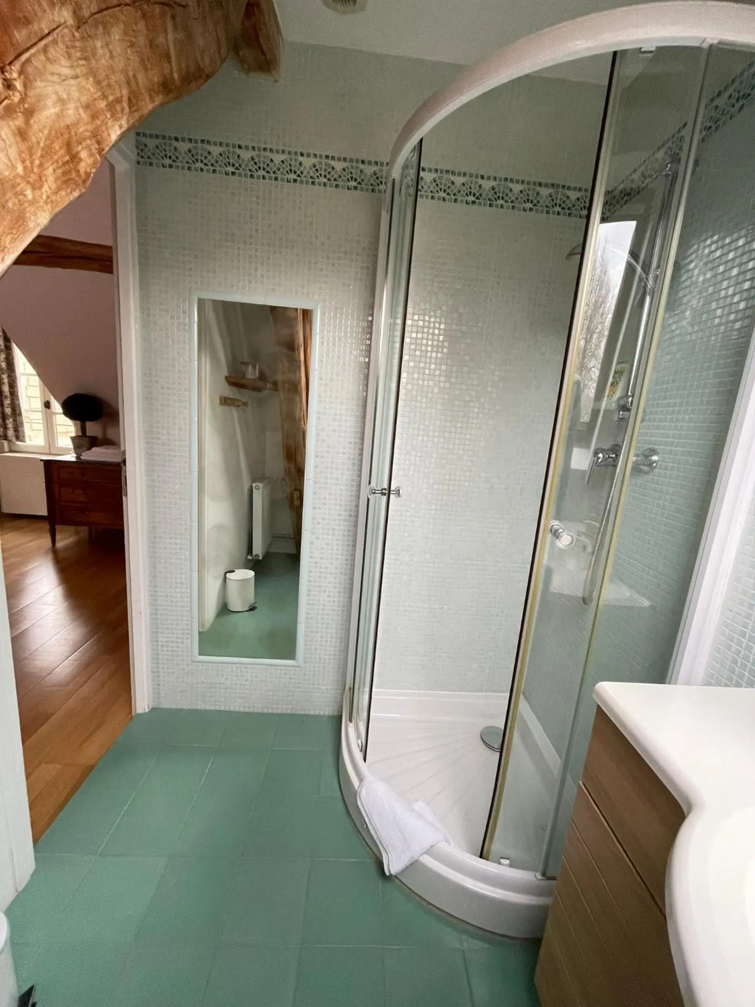 Shower in Gite et Chambres d'Hôtes Clos de Mondetour