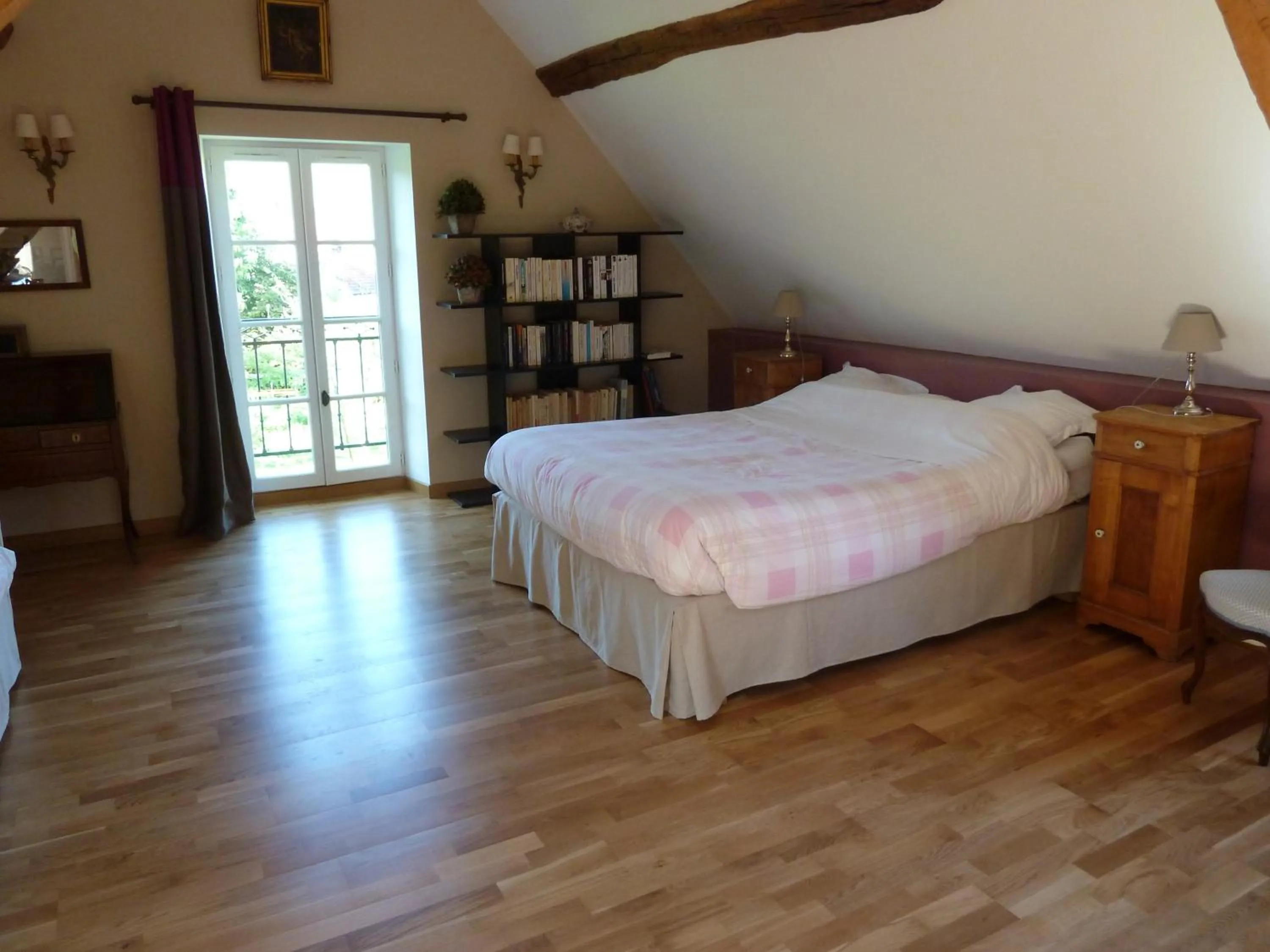 Photo of the whole room, Bed in Gite et Chambres d'Hôtes Clos de Mondetour
