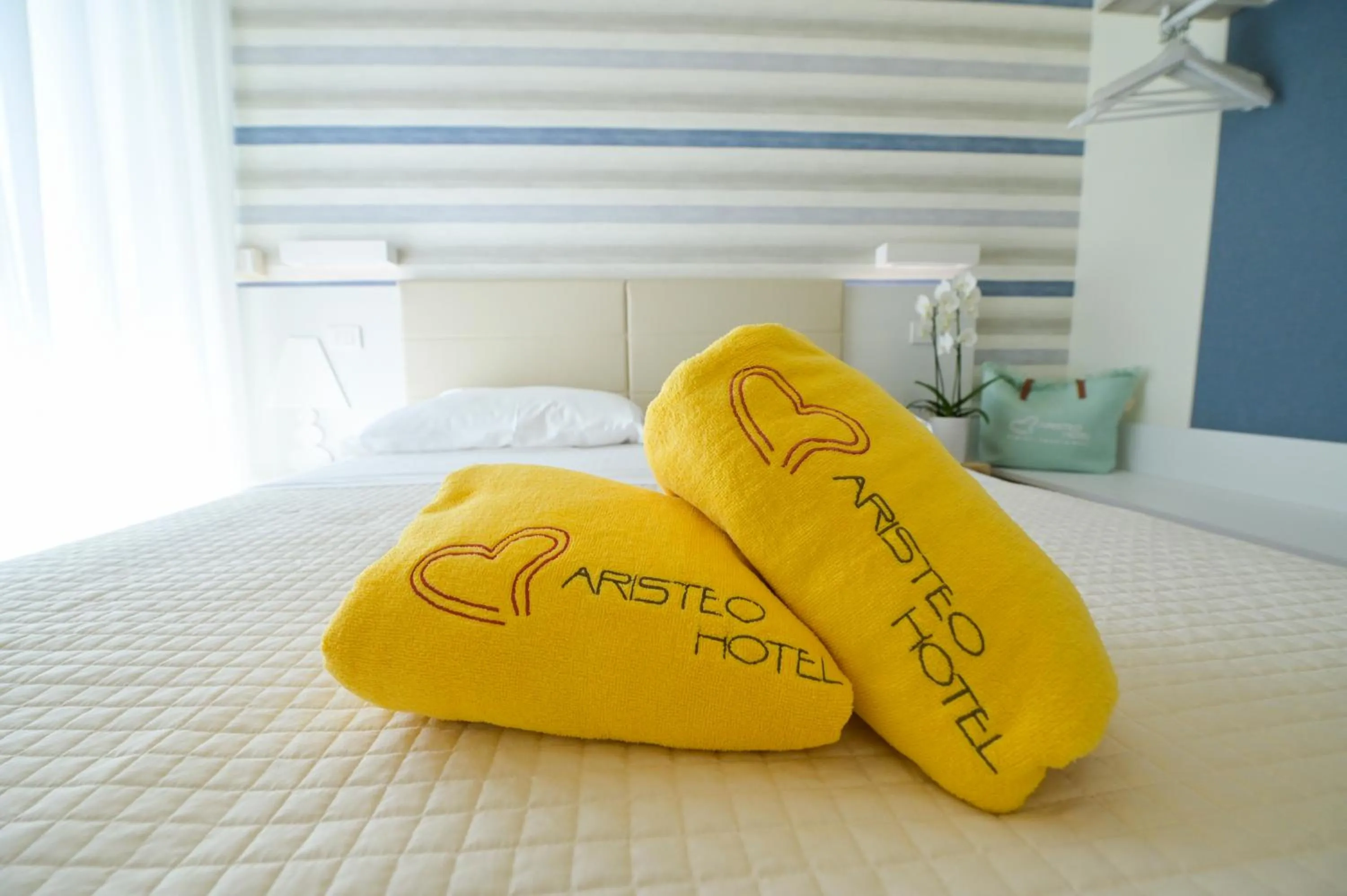 Decorative detail, Bed in Hotel Aristeo