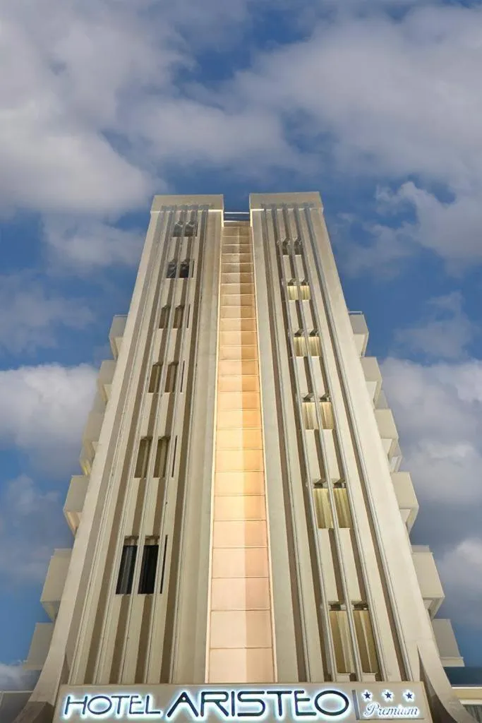 Property building in Hotel Aristeo