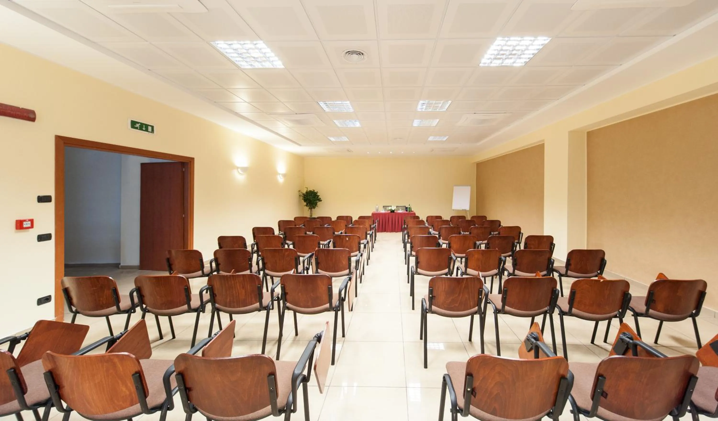 Business facilities in Hotel Tiempo