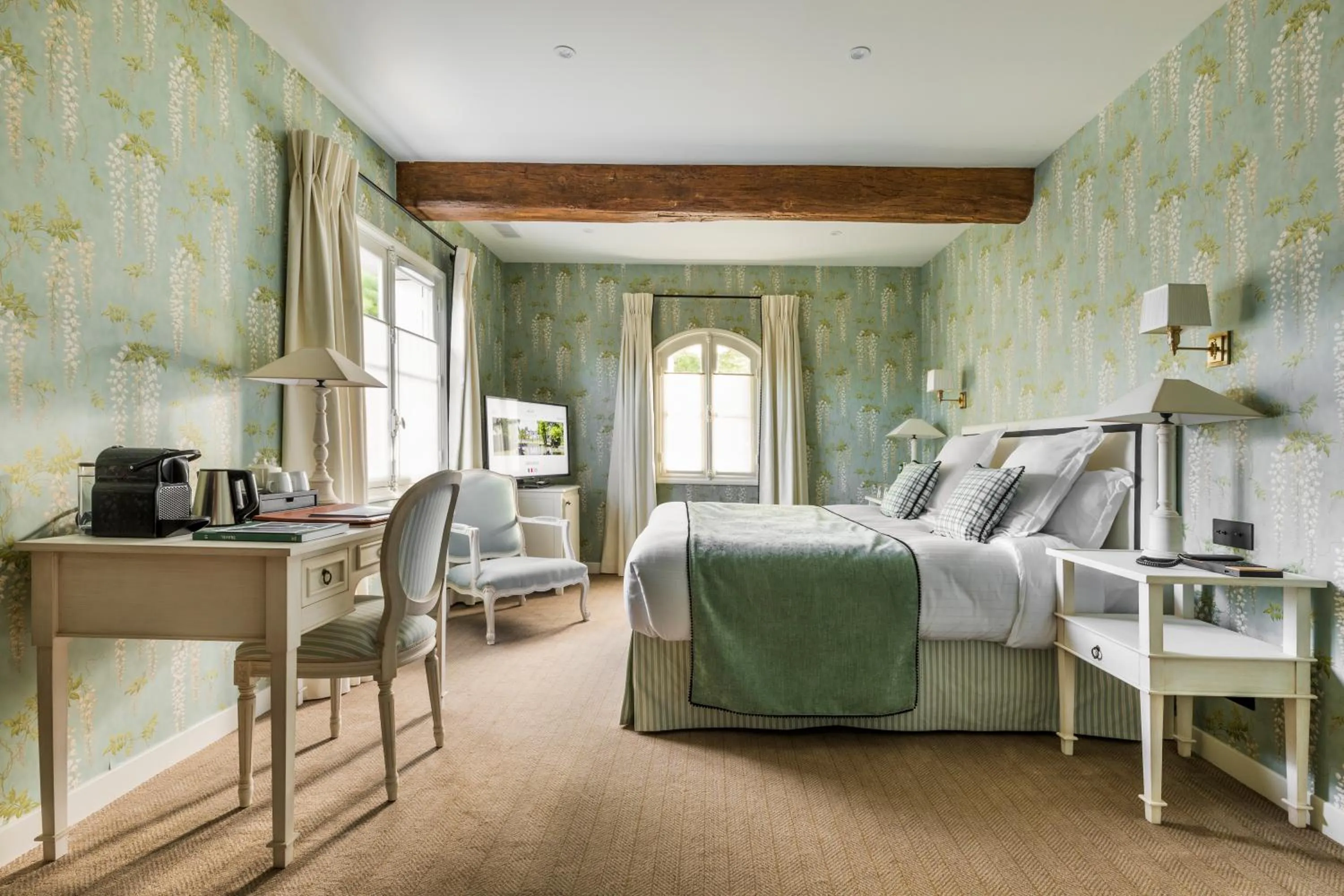 Photo of the whole room, Bed in Les Hauts de Loire Relais & Châteaux