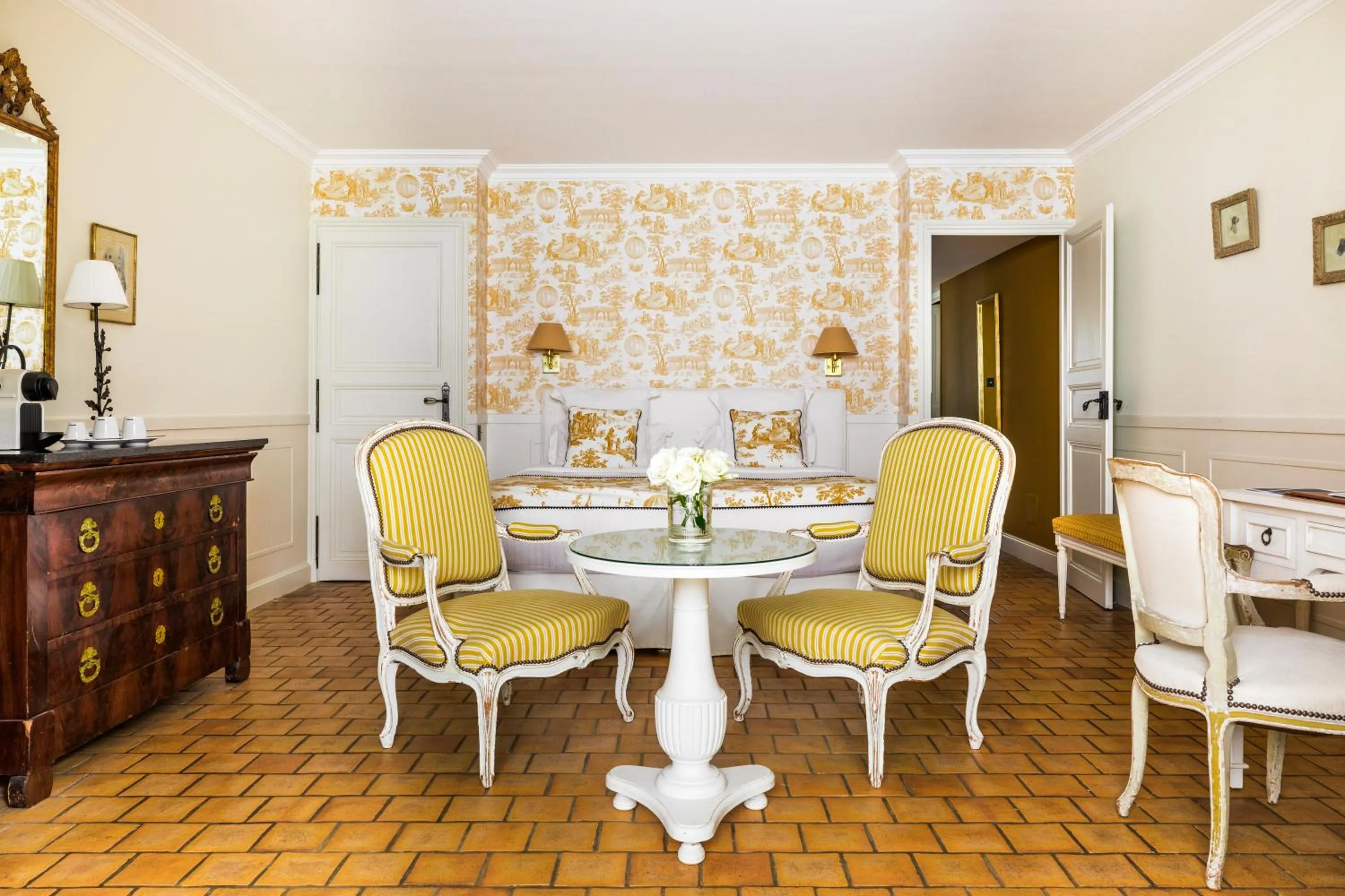 Bedroom in Les Hauts de Loire Relais & Châteaux