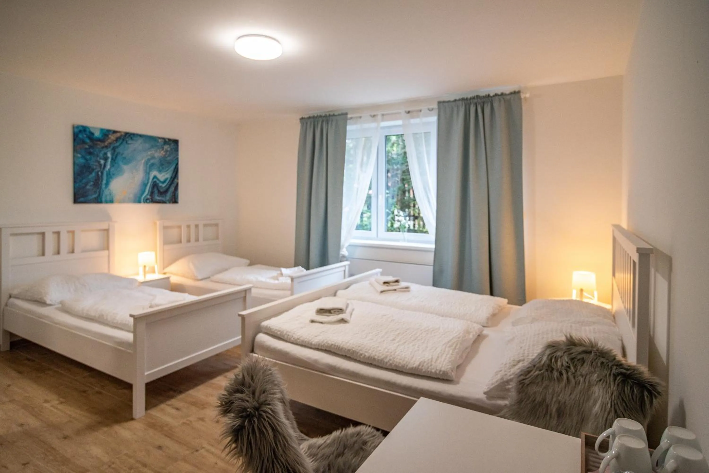 Bed in Mikulov - Inn - hotel s vinným sklepem Venuše