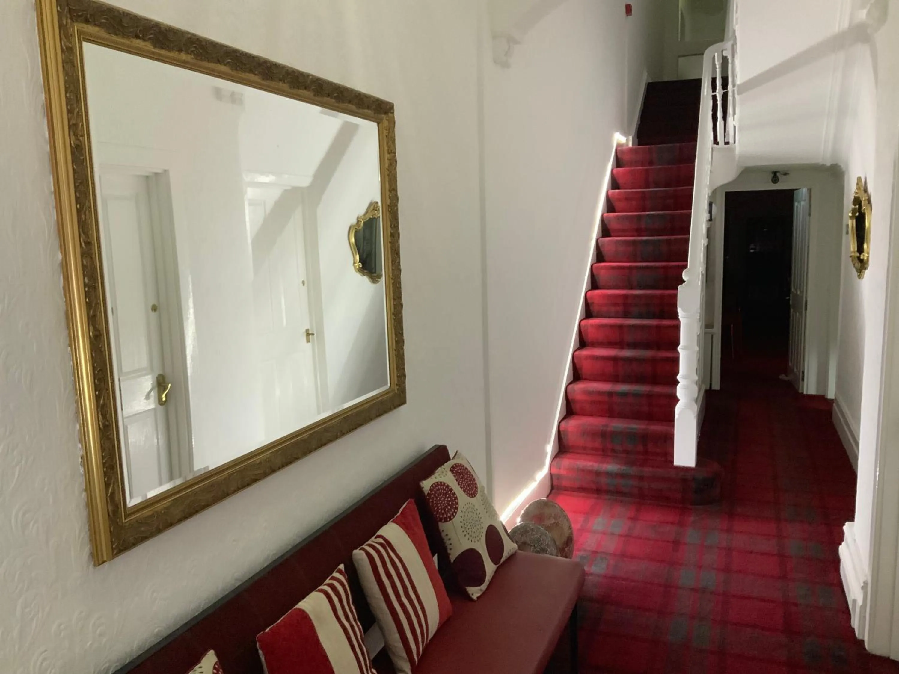 Area and facilities in Danescourt Lodge