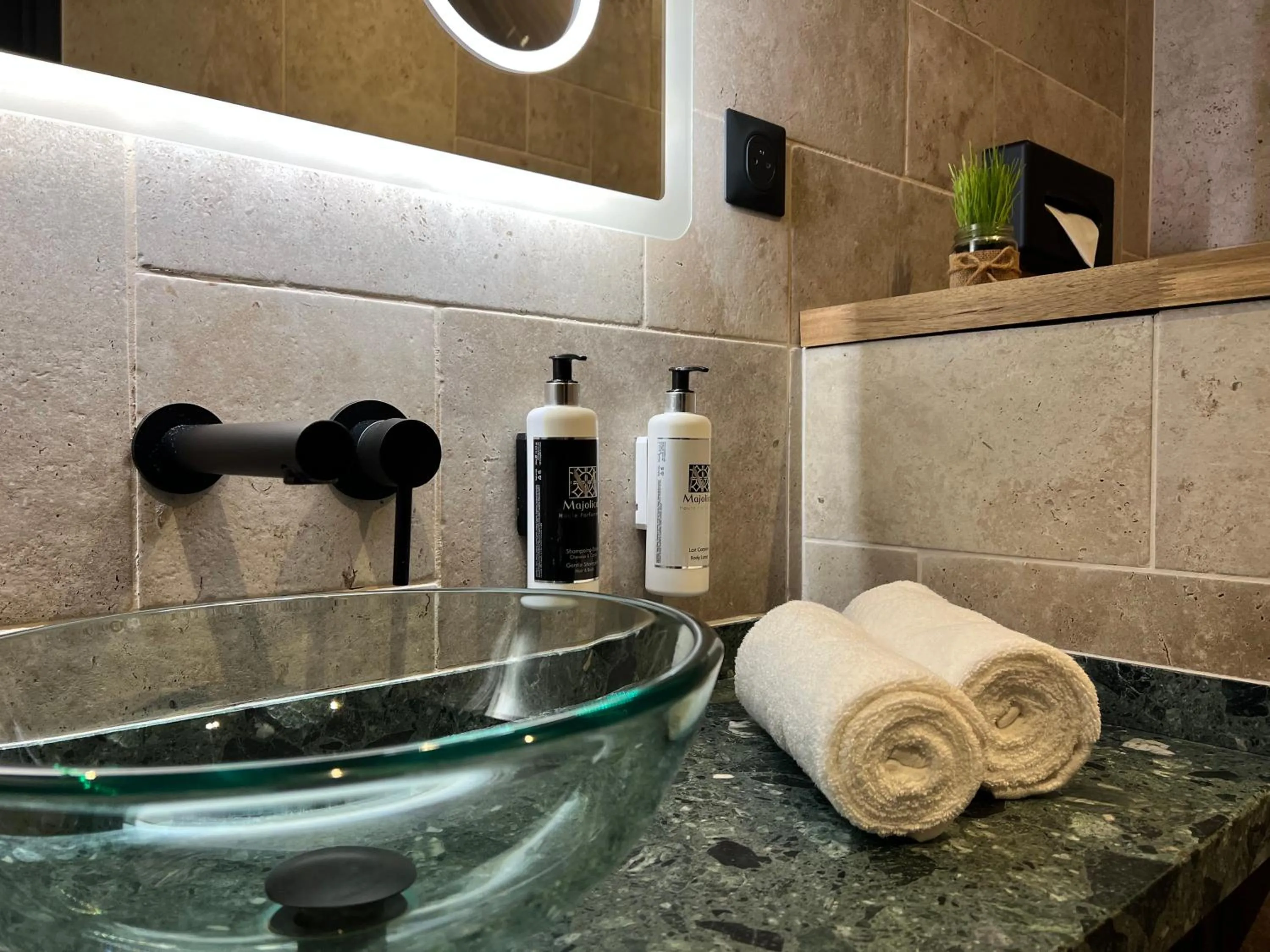 Bathroom in Cocoon inn