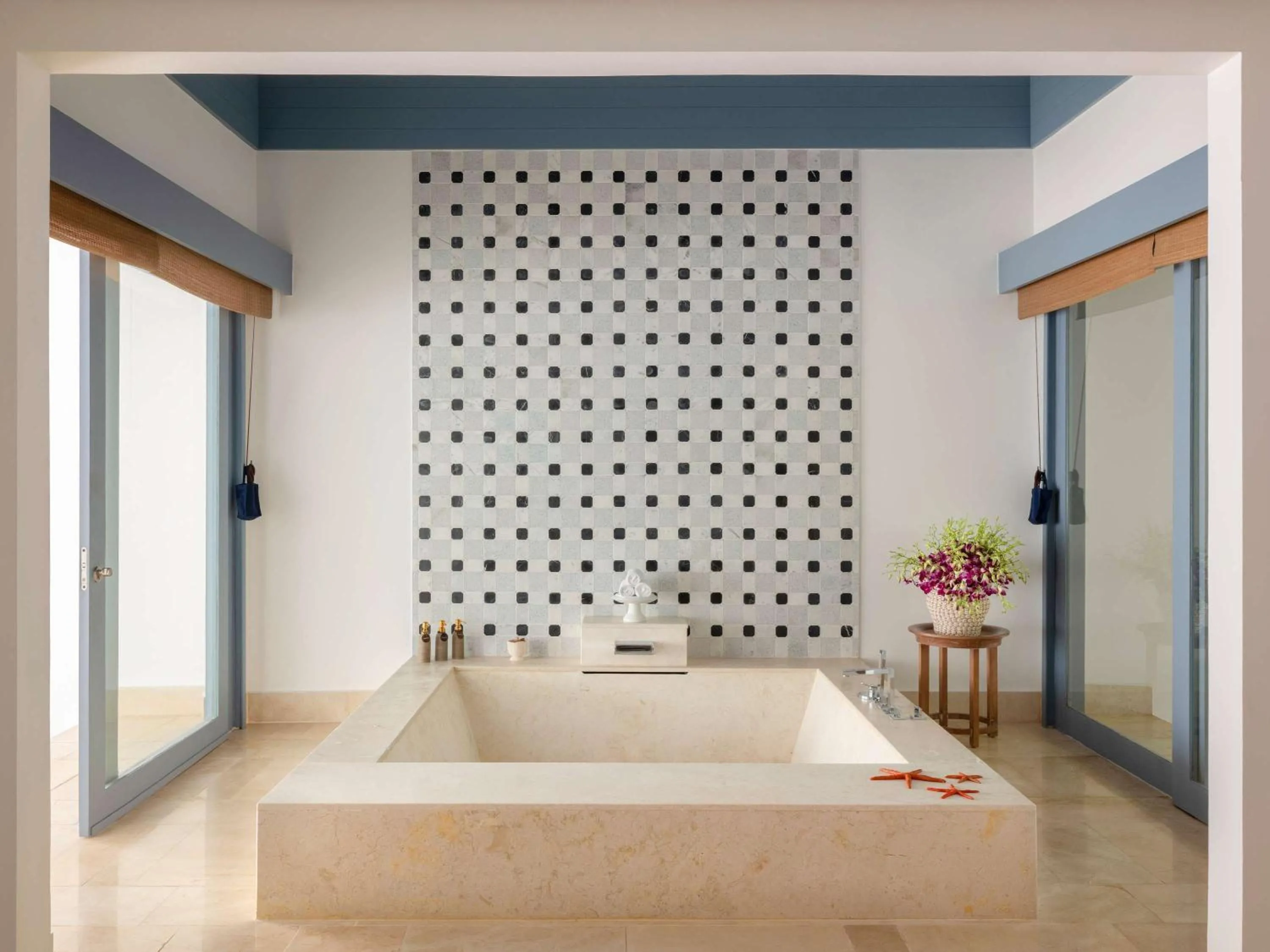 Bathroom in Raffles Maldives Meradhoo