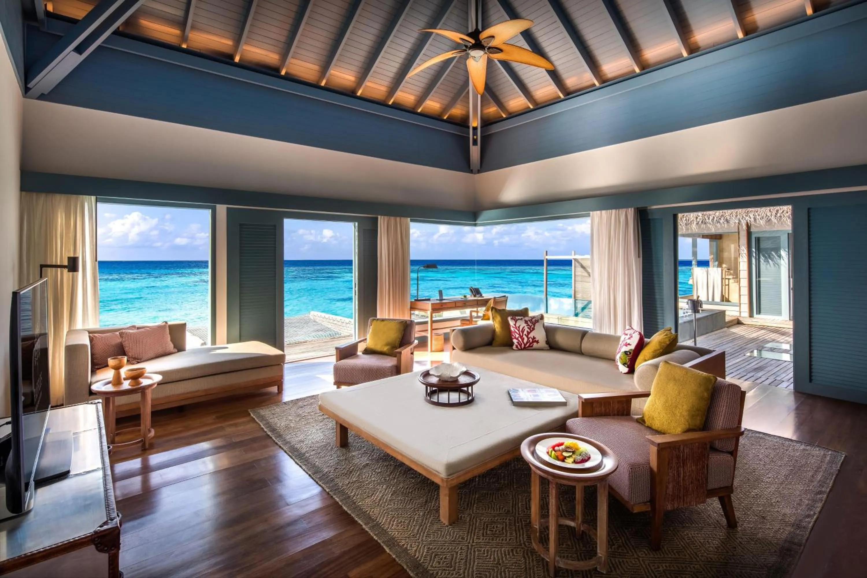 Living room in Raffles Maldives Meradhoo