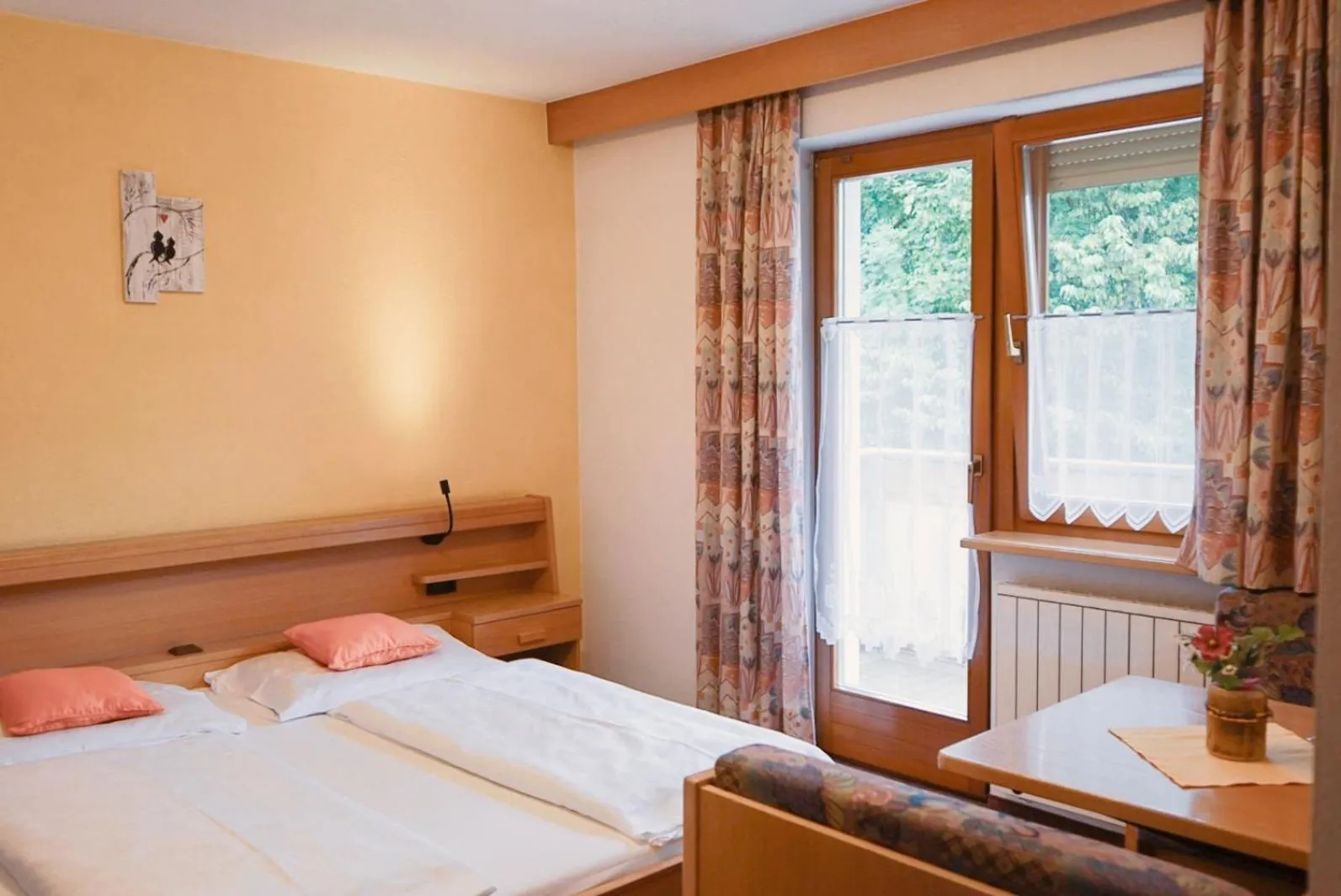 Bed in Hotel Gisserhof - Dolomea Hotel