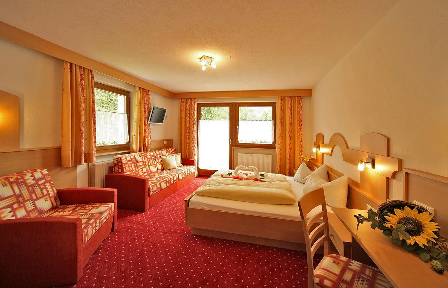 Bed in Hotel Gisserhof - Dolomea Hotel