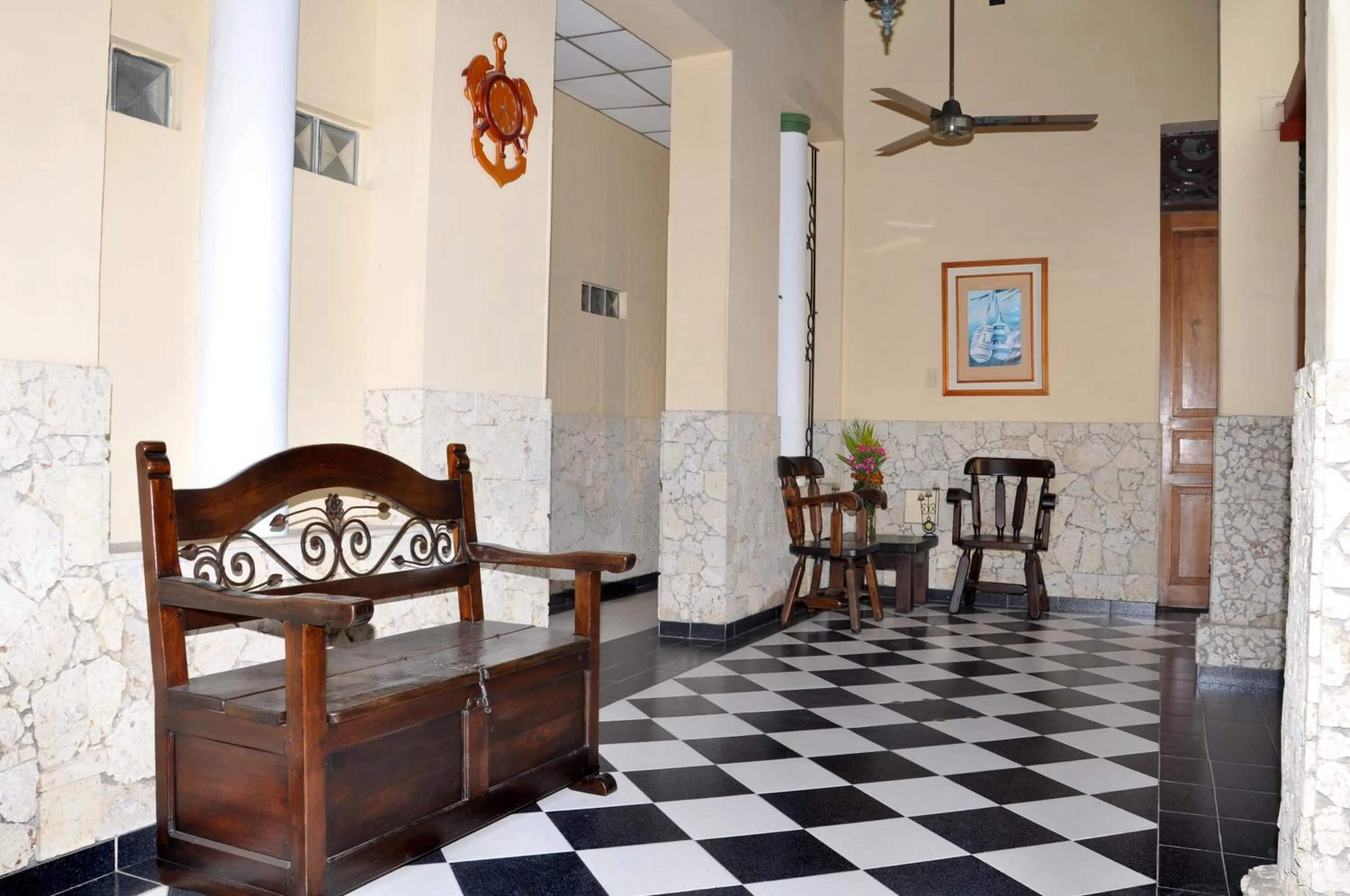 Patio in Hotel Bahia Blanca Santa Marta Frente al Mar