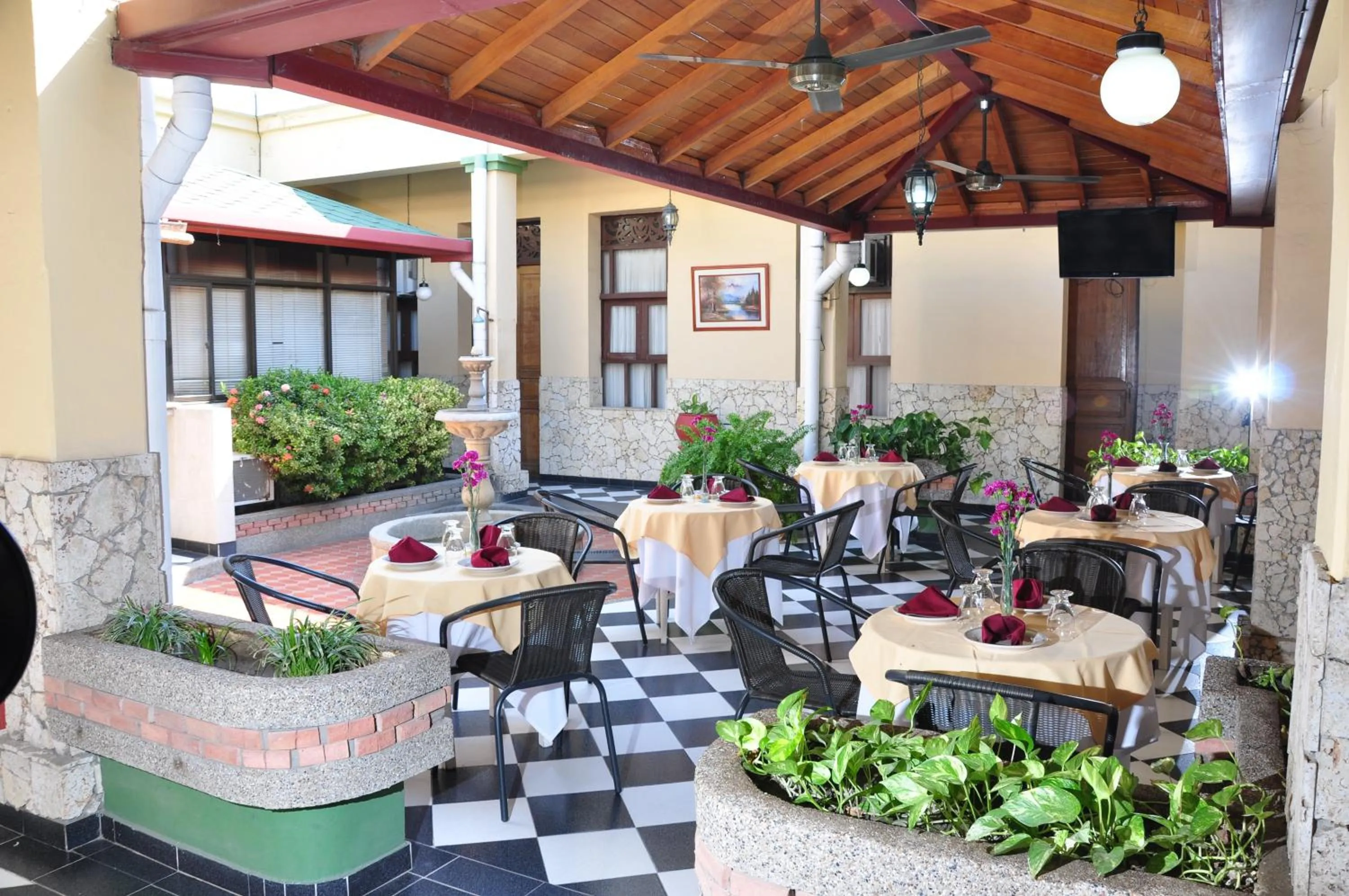 Restaurant/places to eat in Hotel Bahia Blanca Santa Marta Frente al Mar