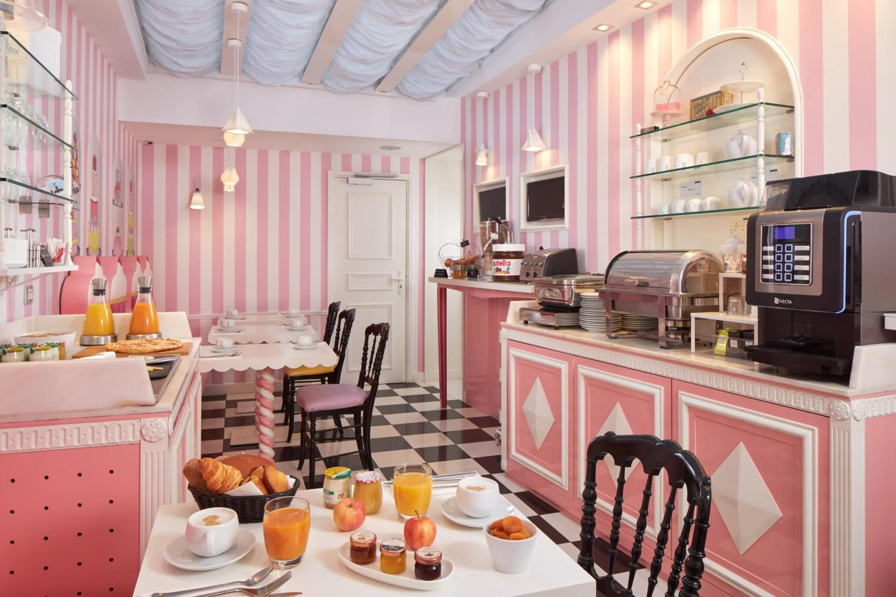 Breakfast in Hôtel Vice Versa