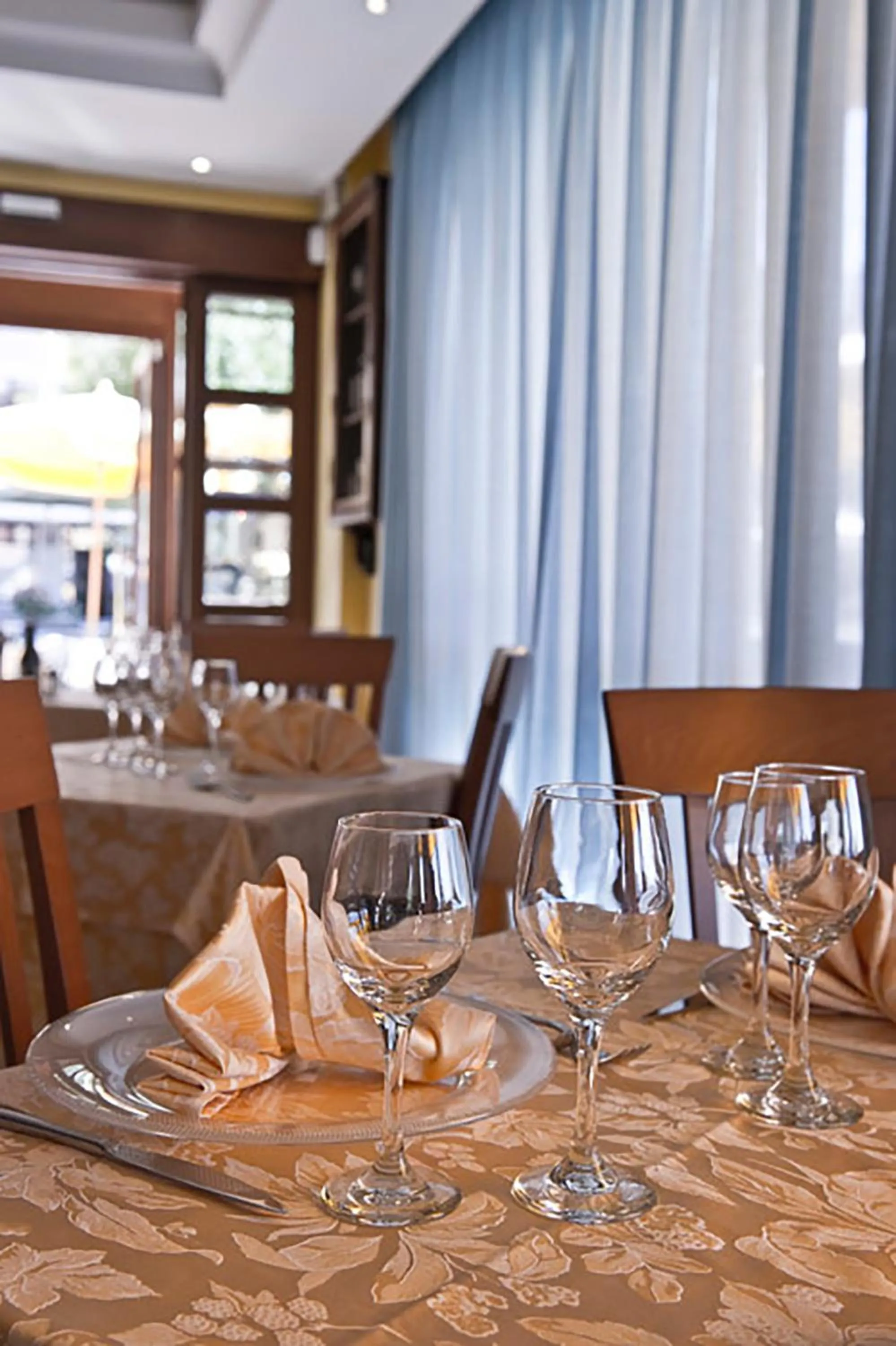 Restaurant/places to eat in Hotel Costabella
