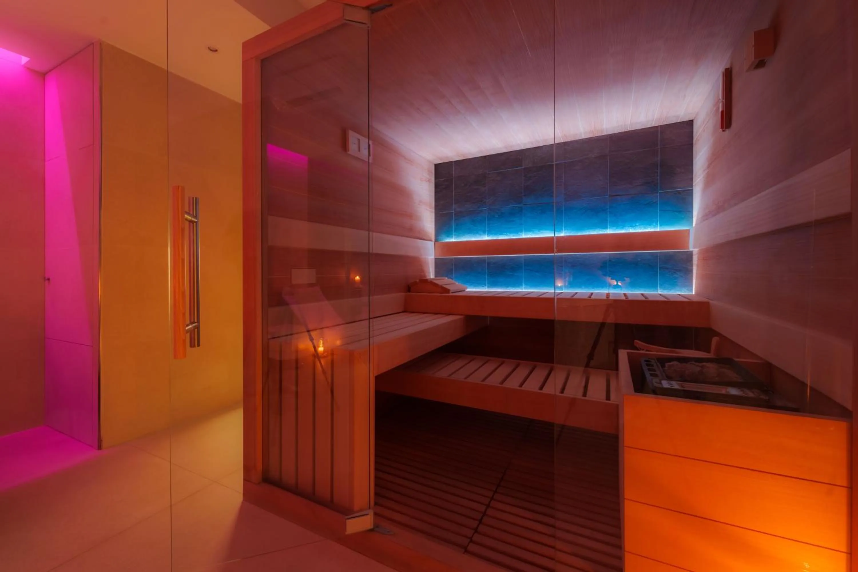 Sauna, Bed in Hotel Galli - Wellness & Spa