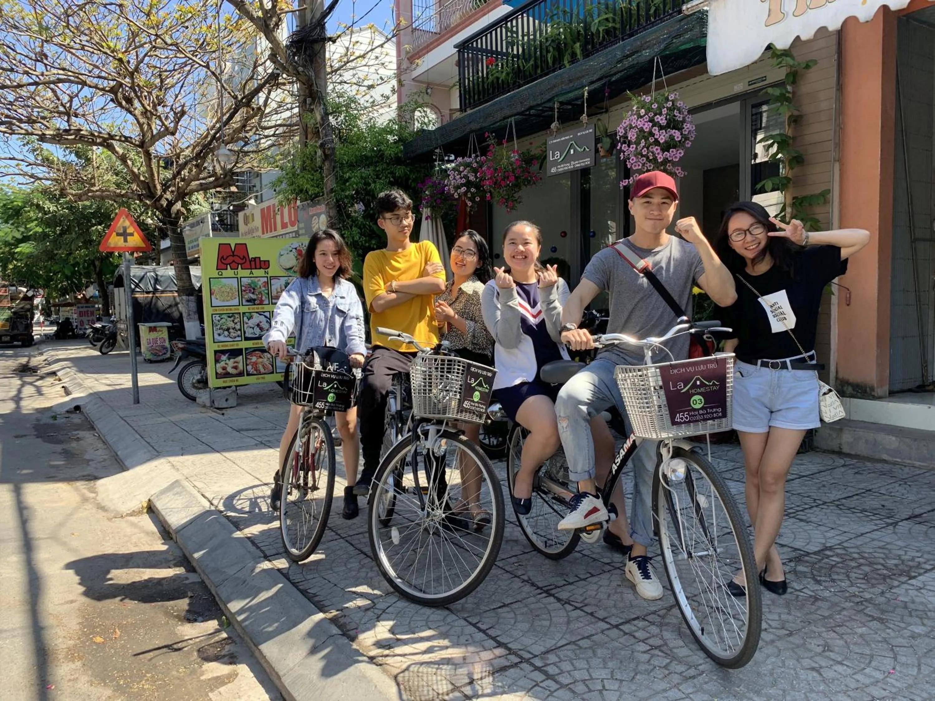 group of guests in La An Homestay