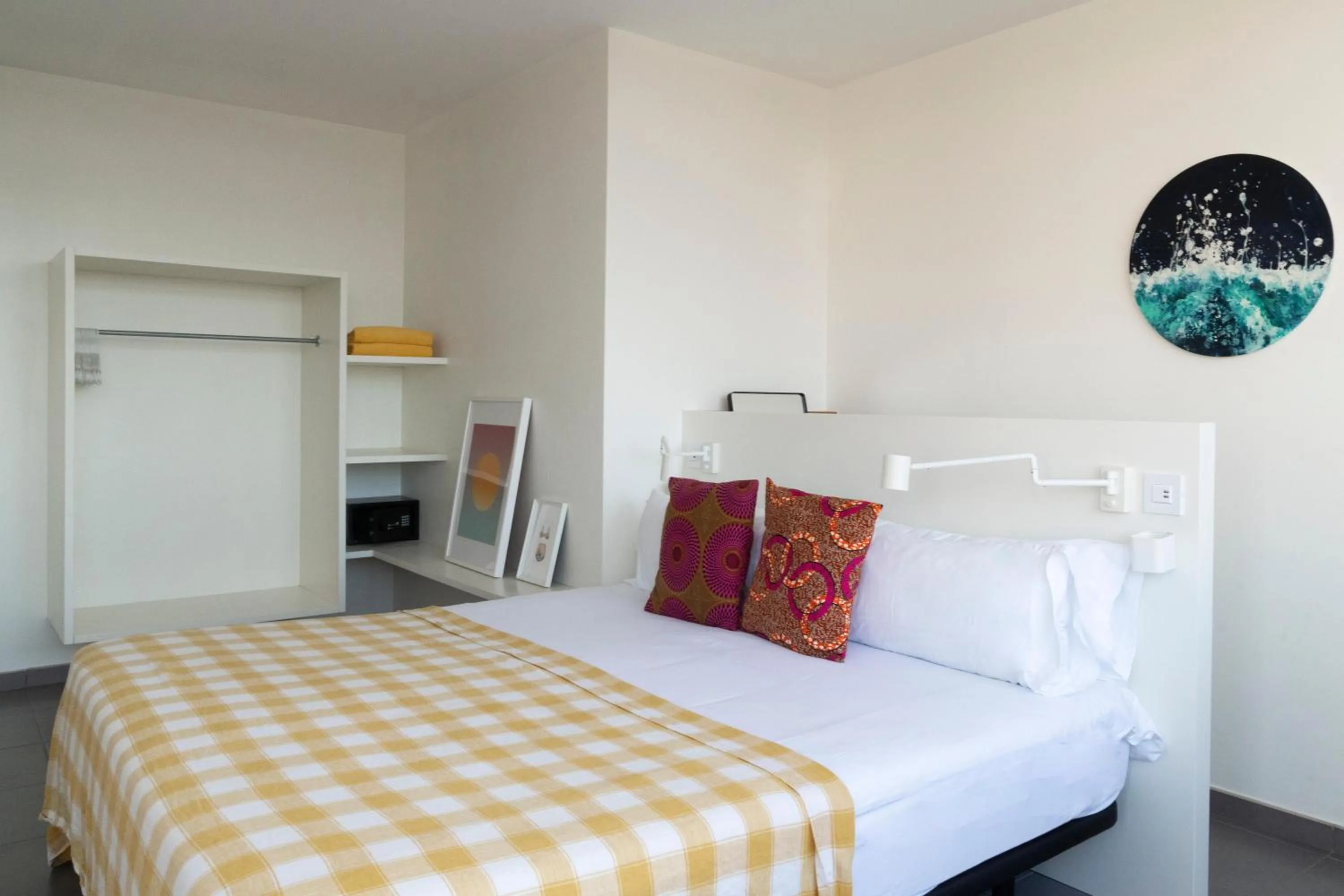 Photo of the whole room, Bed in Buendía Corralejo Nohotel