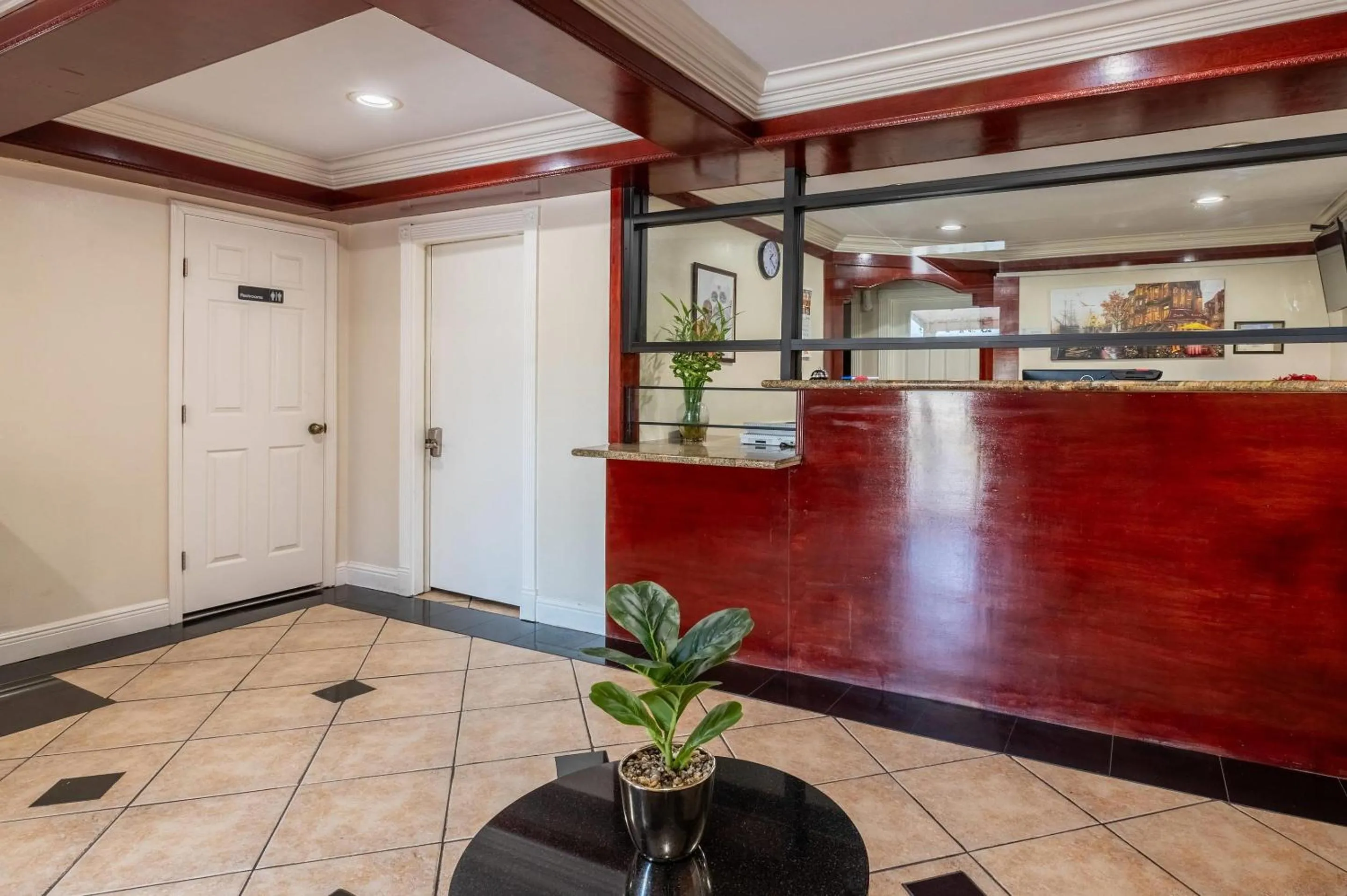 Lobby or reception in Rodeway Inn & Suites New Orleans East