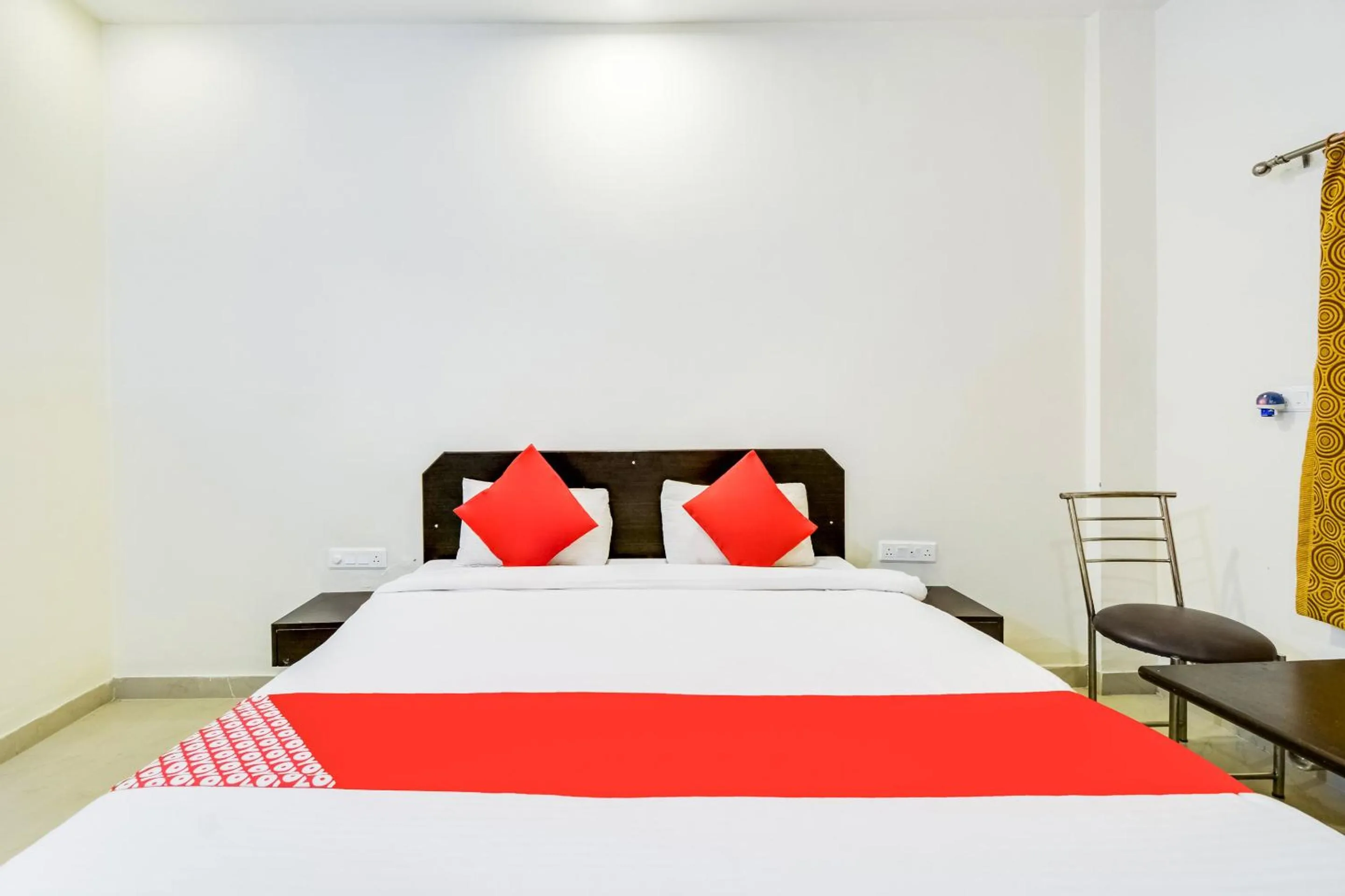 Bedroom, Bed in Hotel O The Thar Mid Way Hotel And Restaurant