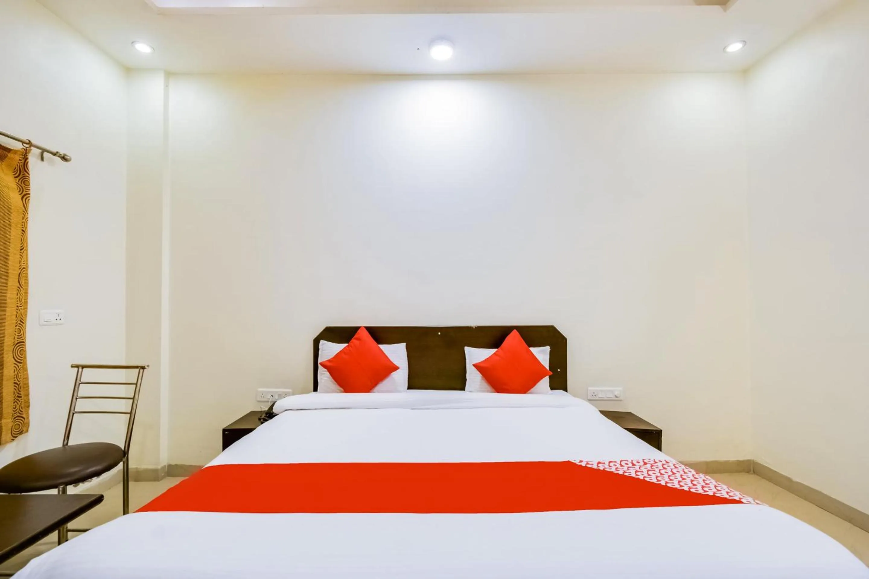 Bedroom, Bed in Hotel O The Thar Mid Way Hotel And Restaurant