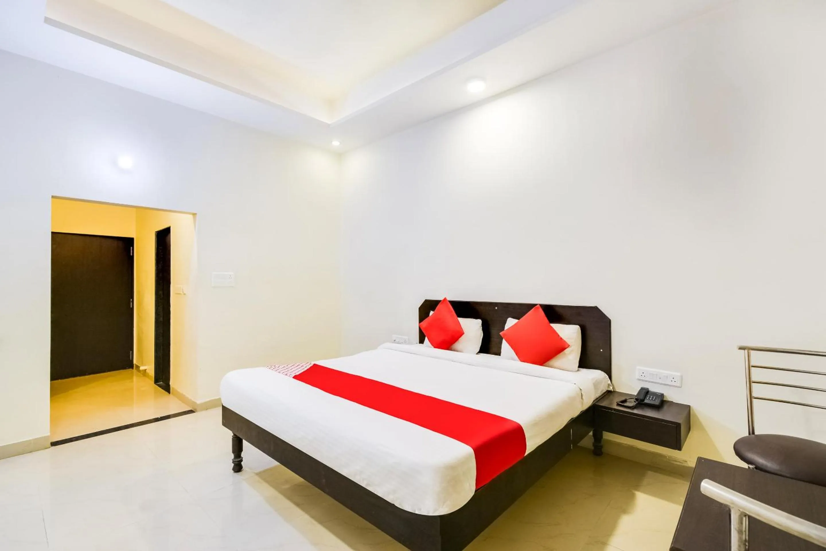 Bedroom, Bed in Hotel O The Thar Mid Way Hotel And Restaurant