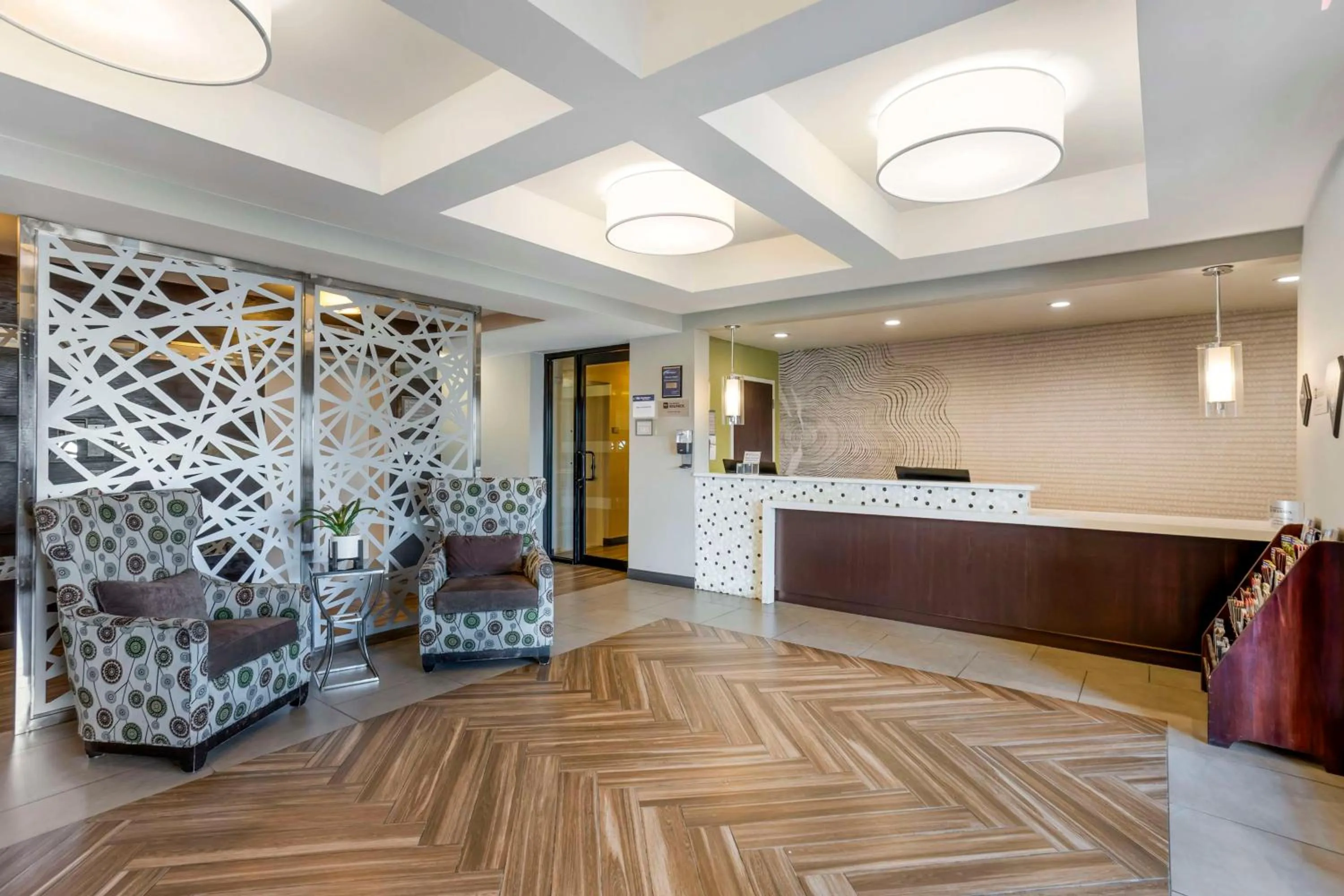 Lobby or reception in Best Western Plus Philadelphia-Pennsauken Hotel