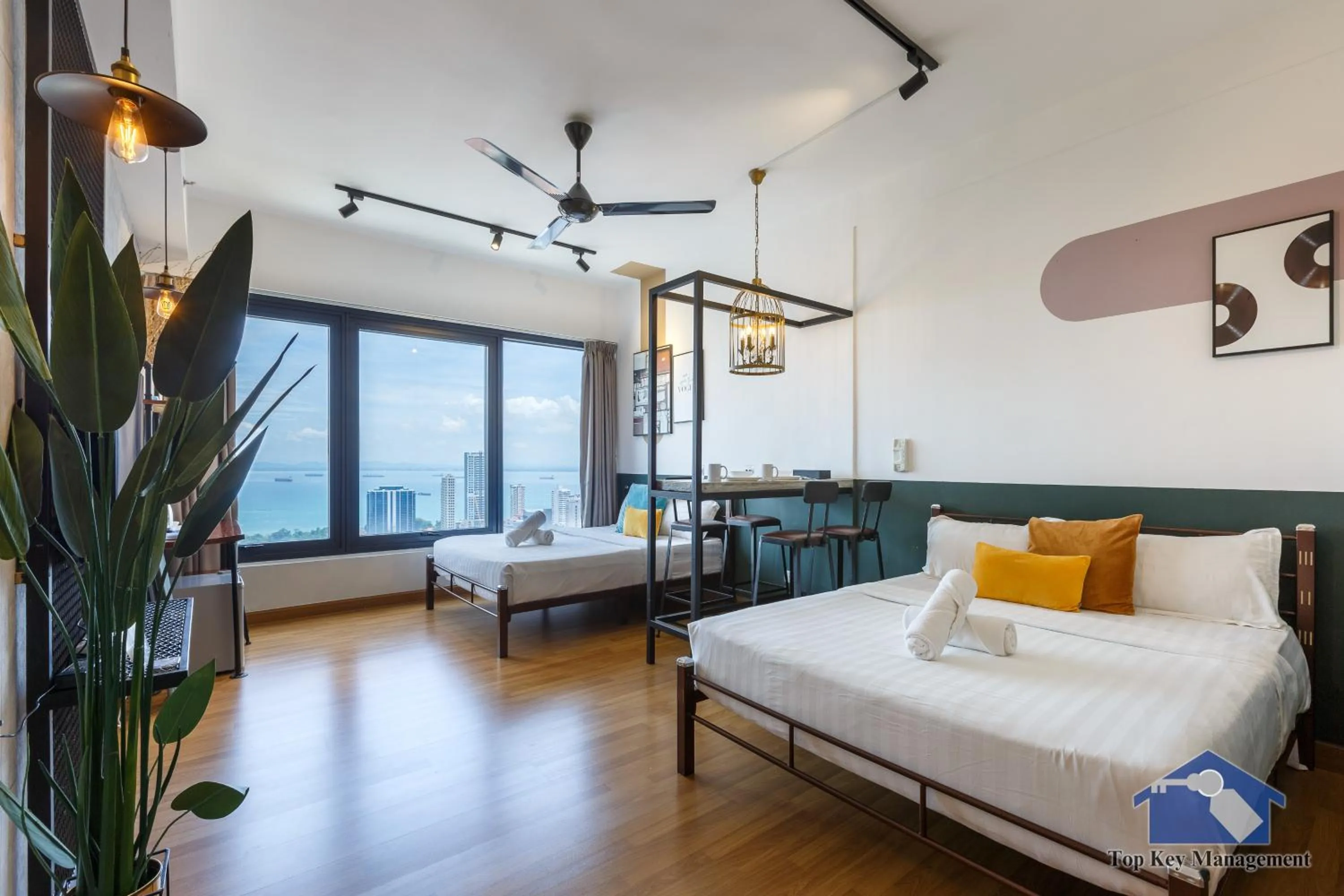 Bed in Tropicana 218 Macalister