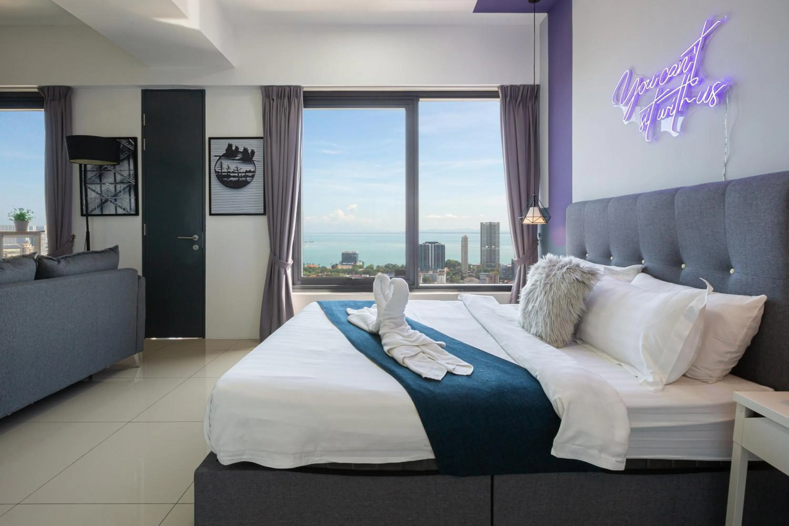 Bed in Tropicana 218 Macalister