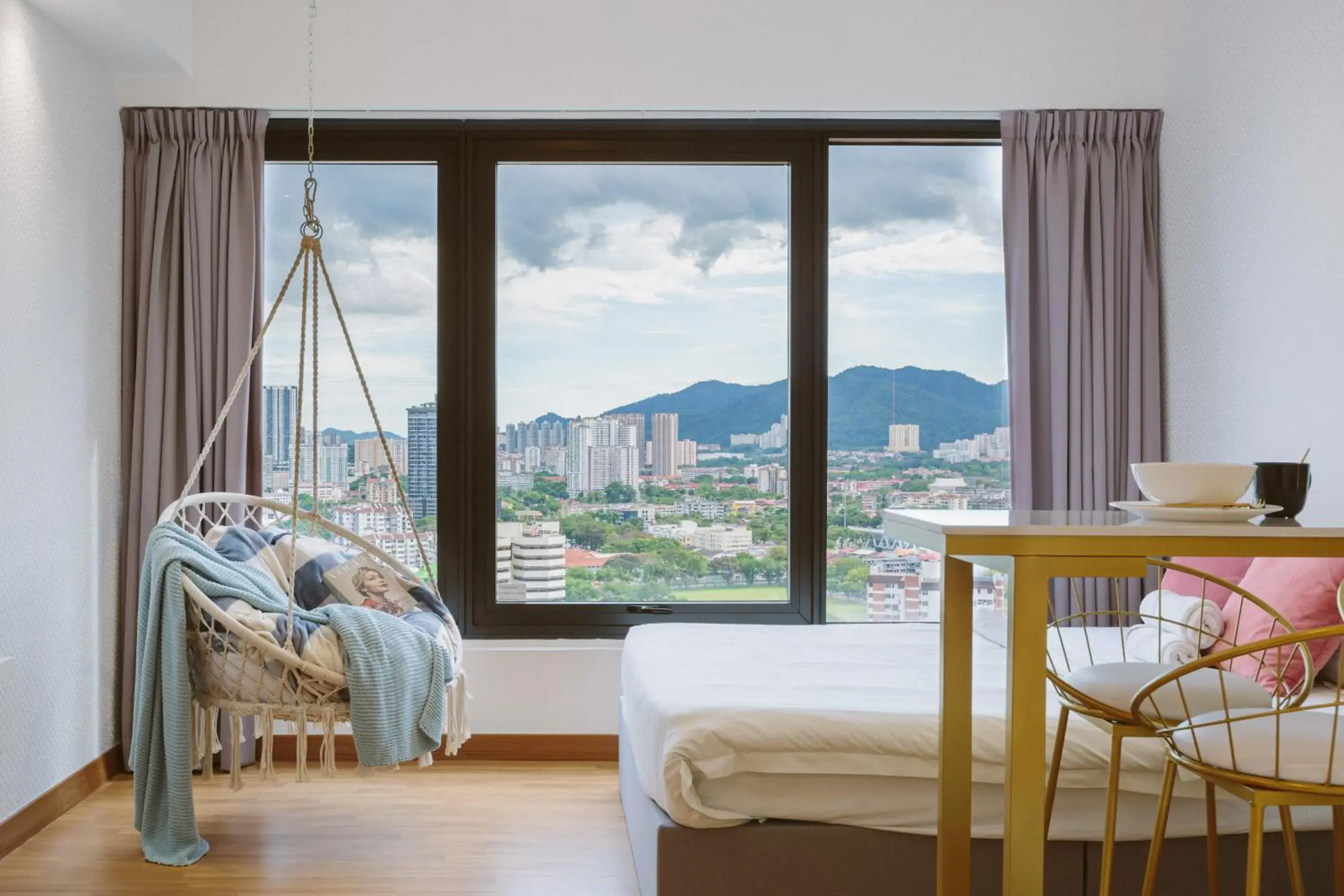 Superior Studio in Tropicana 218 Macalister Superior Studio in Tropicana 218 Macalister