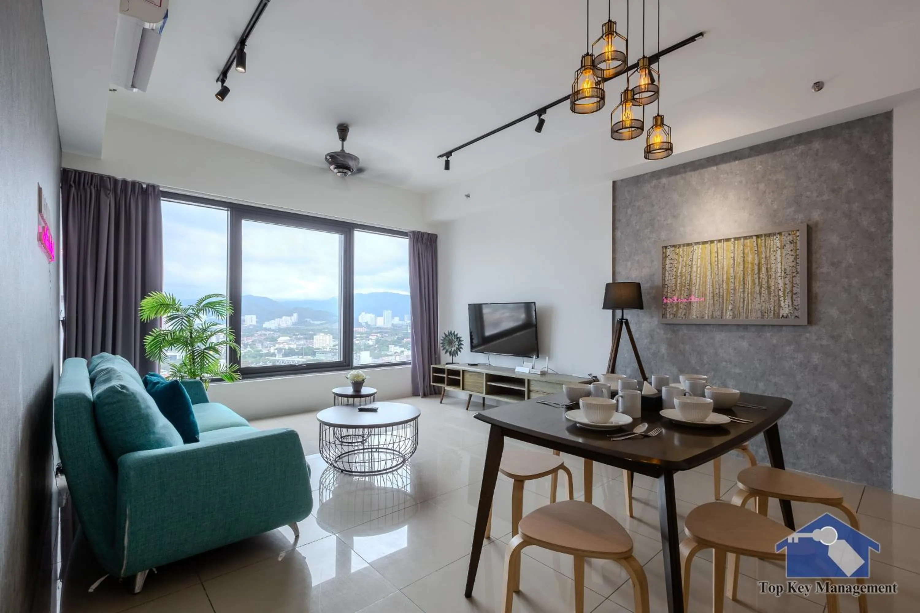 Tropicana 218 Macalister