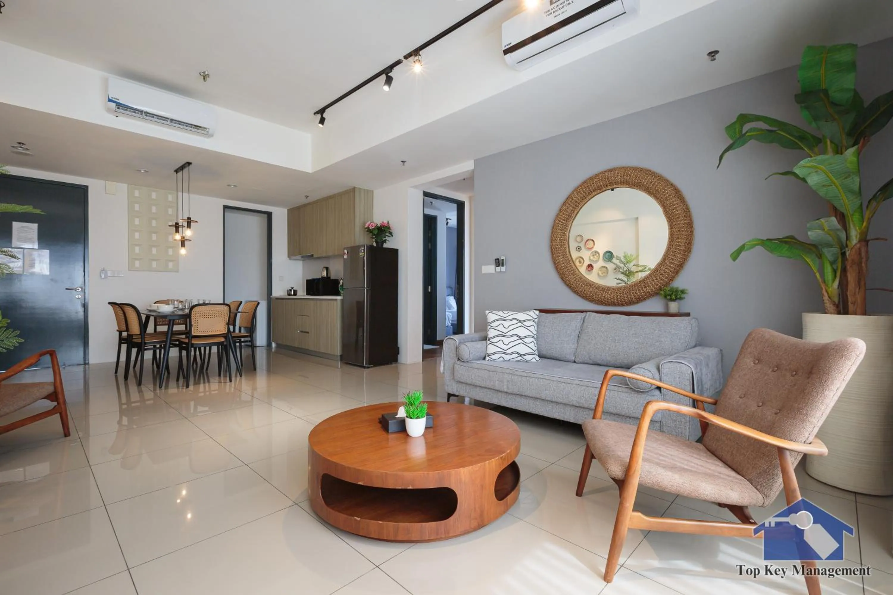 Tropicana 218 Macalister