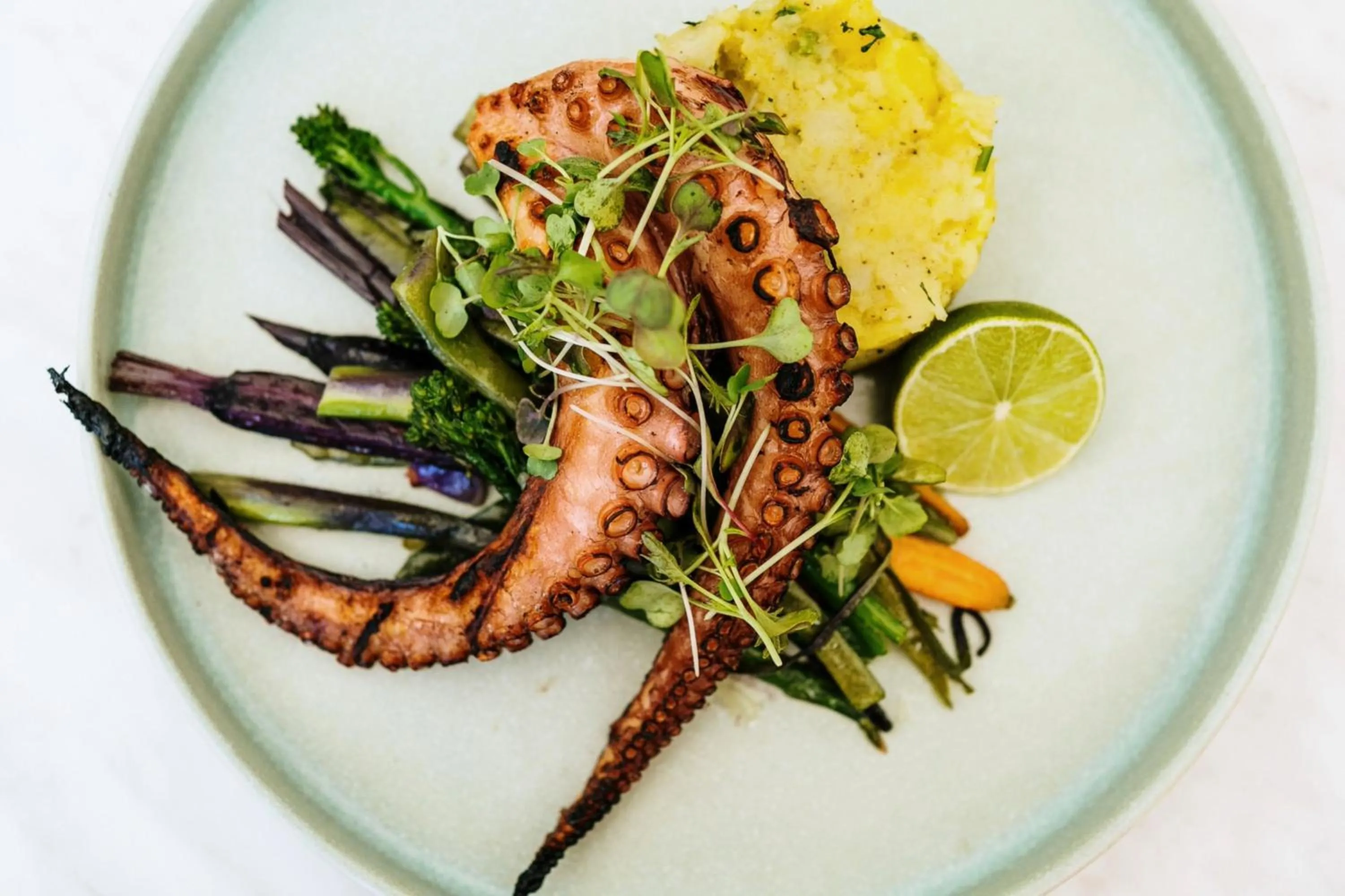 Restaurant/places to eat in Lisbon Marriott Hotel