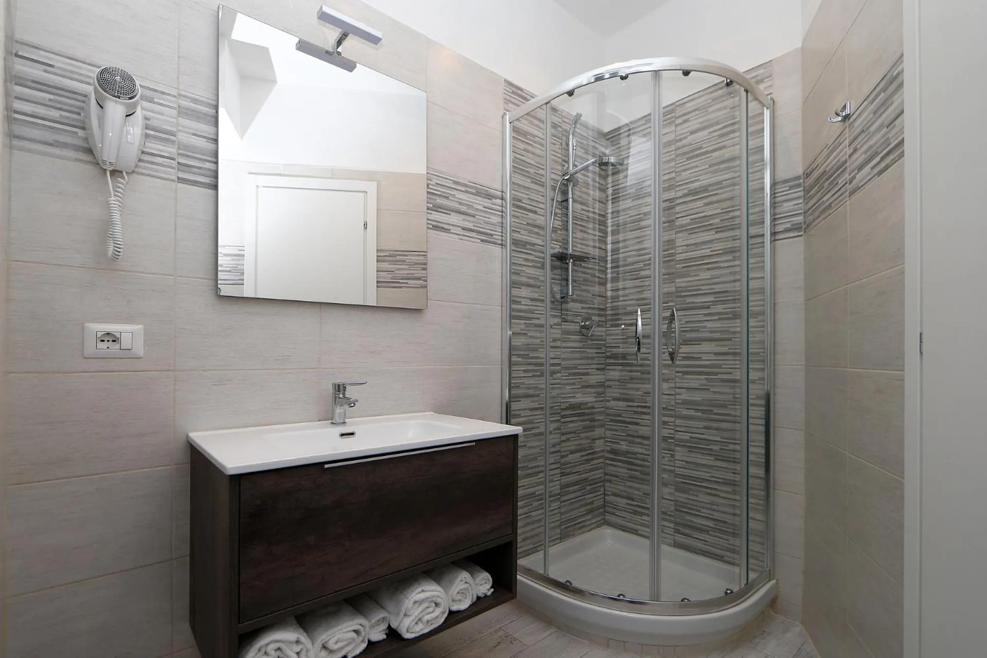 Bathroom in 47 Steps