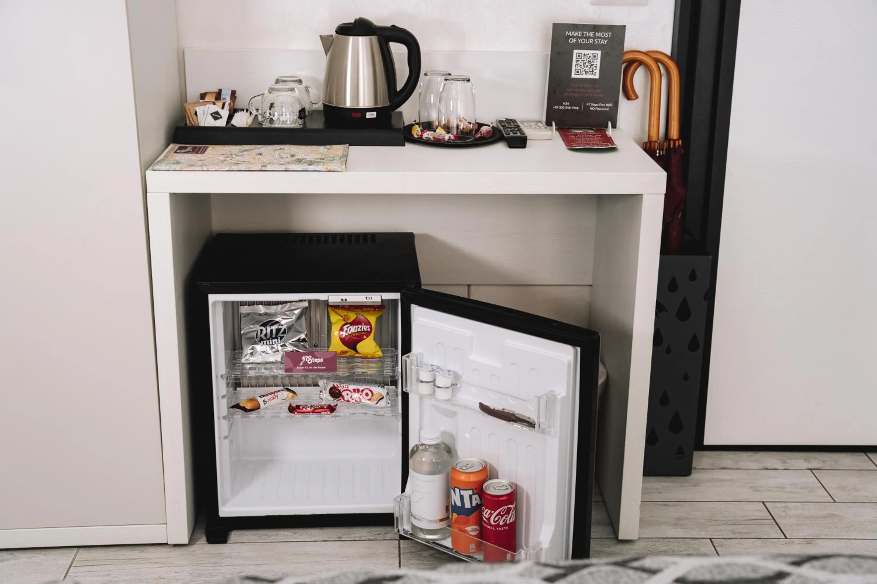 Coffee/tea facilities in 47 Steps