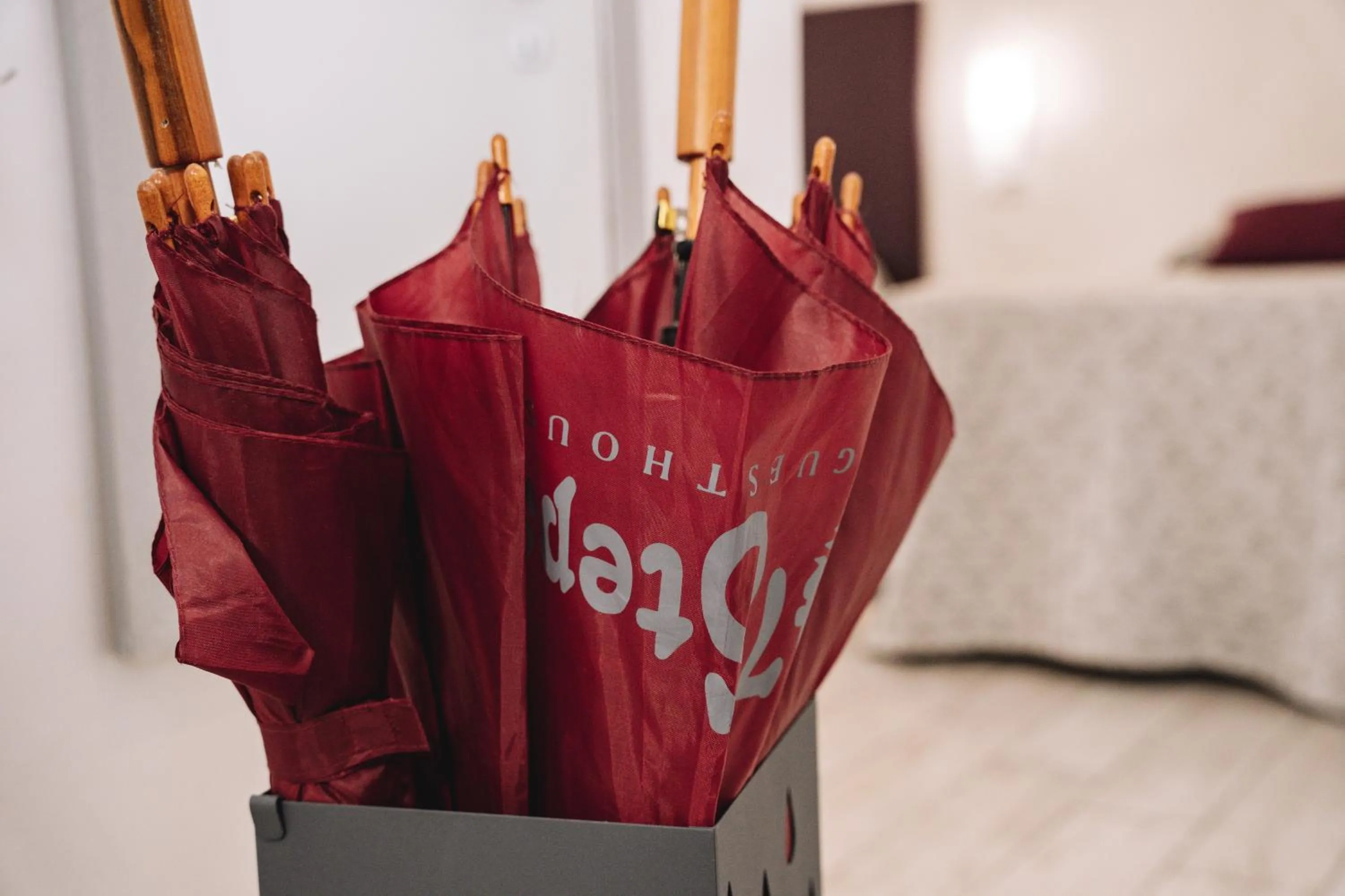 Bedroom, Bed in 47 Steps