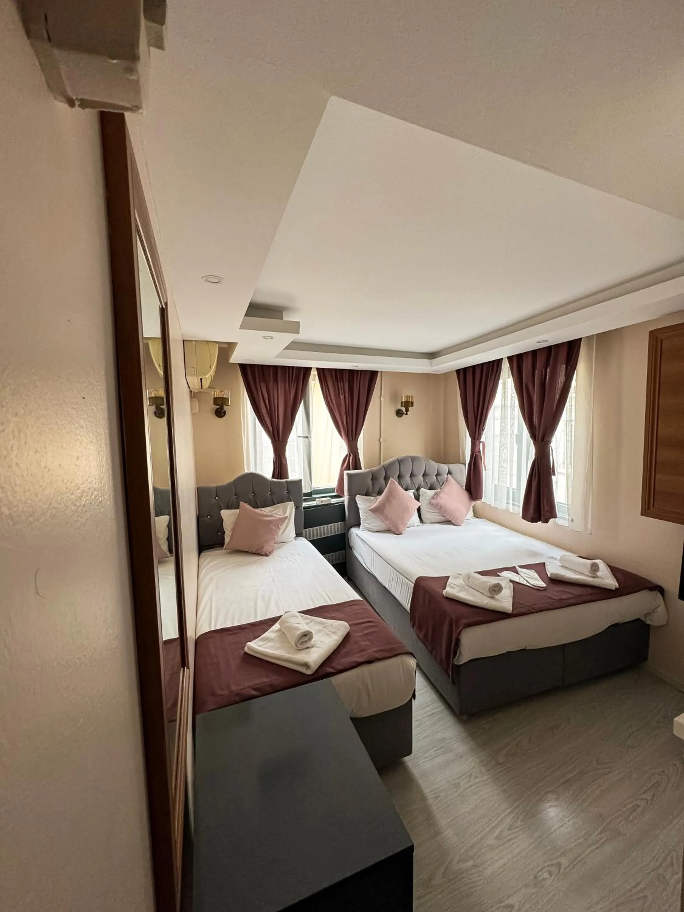 Bedroom, Bed in Asmali Pera Hotel