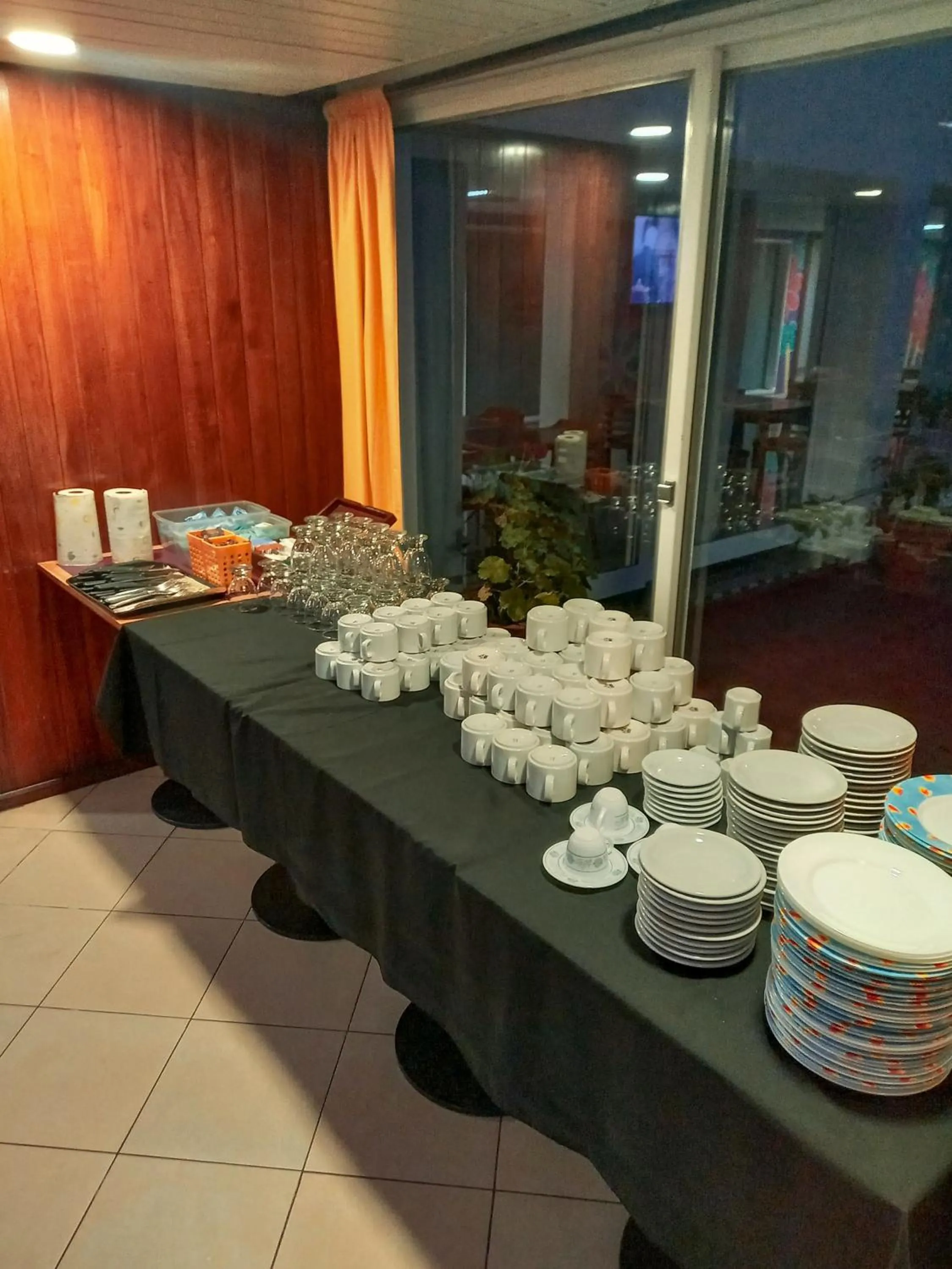 Restaurant/places to eat in Hotel Aiello