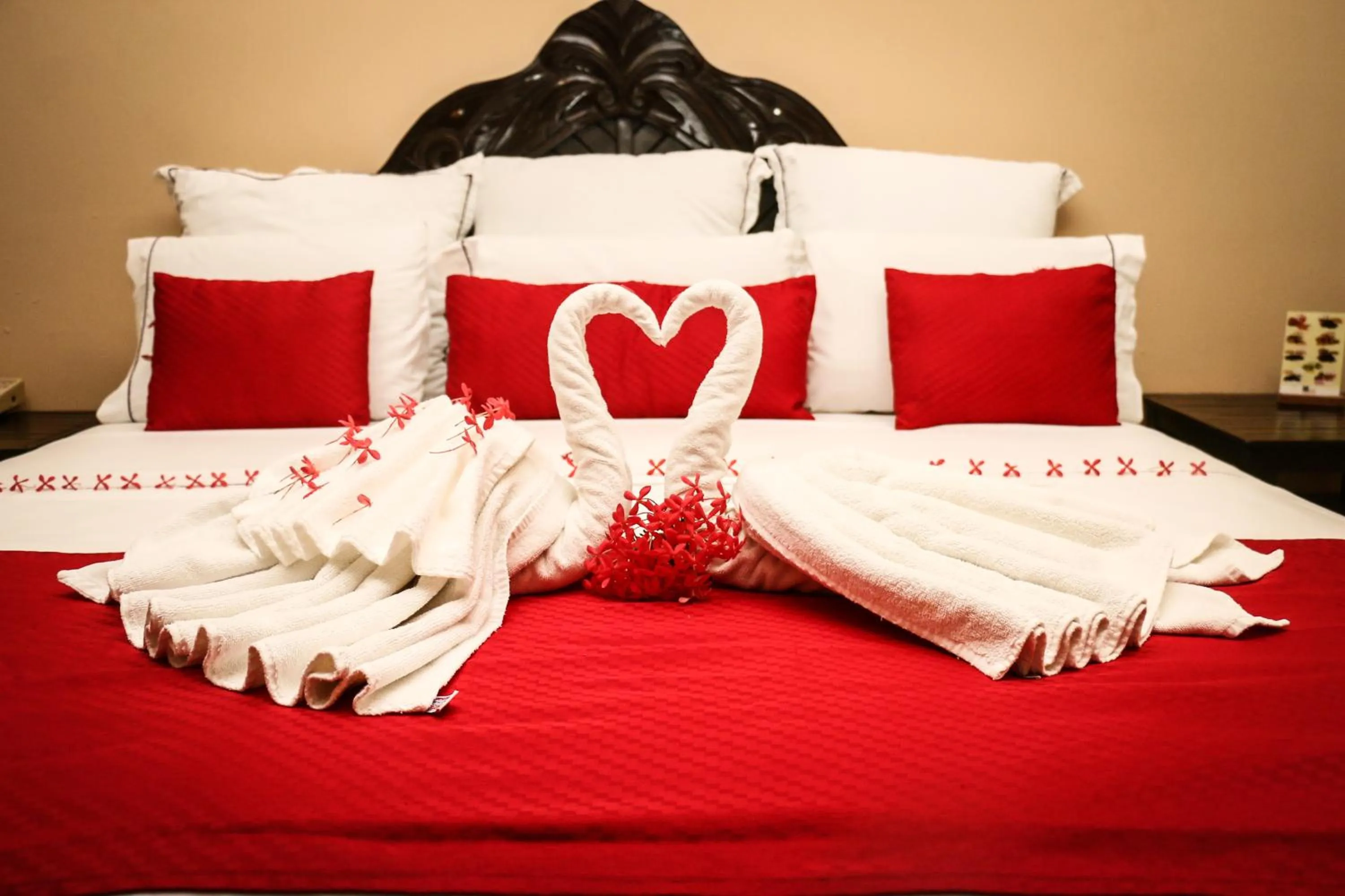 Bed in La Quinta Gran Bahía, Cuastecomates - Todo Incluido