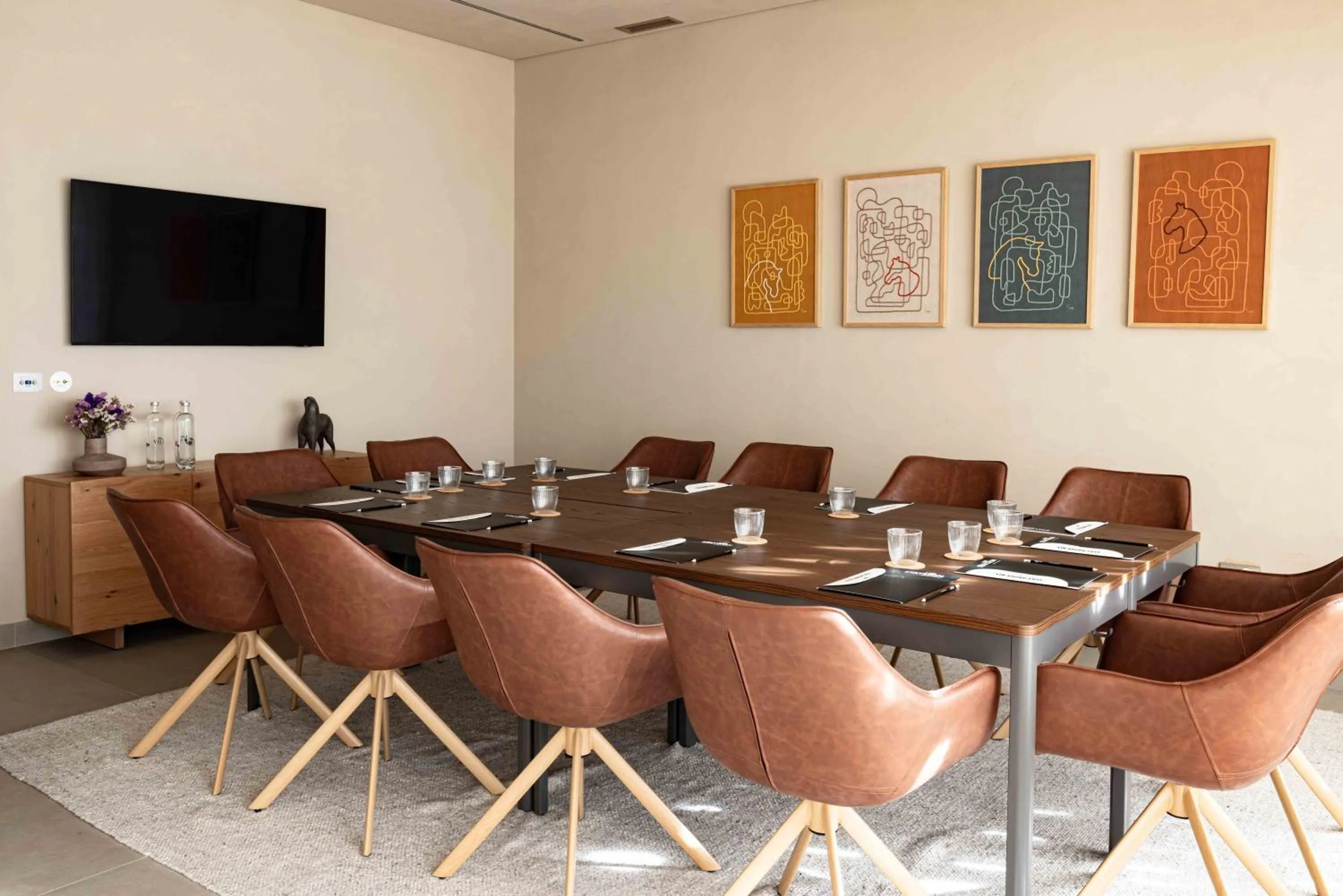 TV and multimedia in Upon Vila - Alcochete Hotel