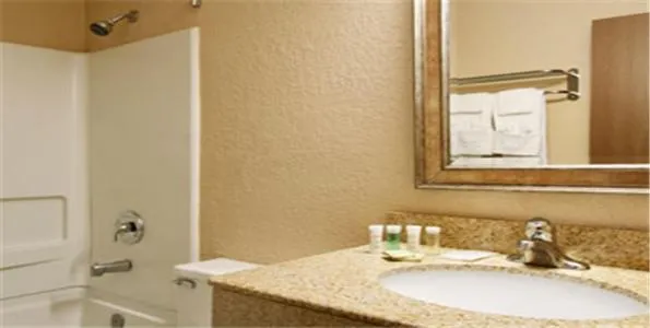 Super 8 by Wyndham Richmond Airport VA