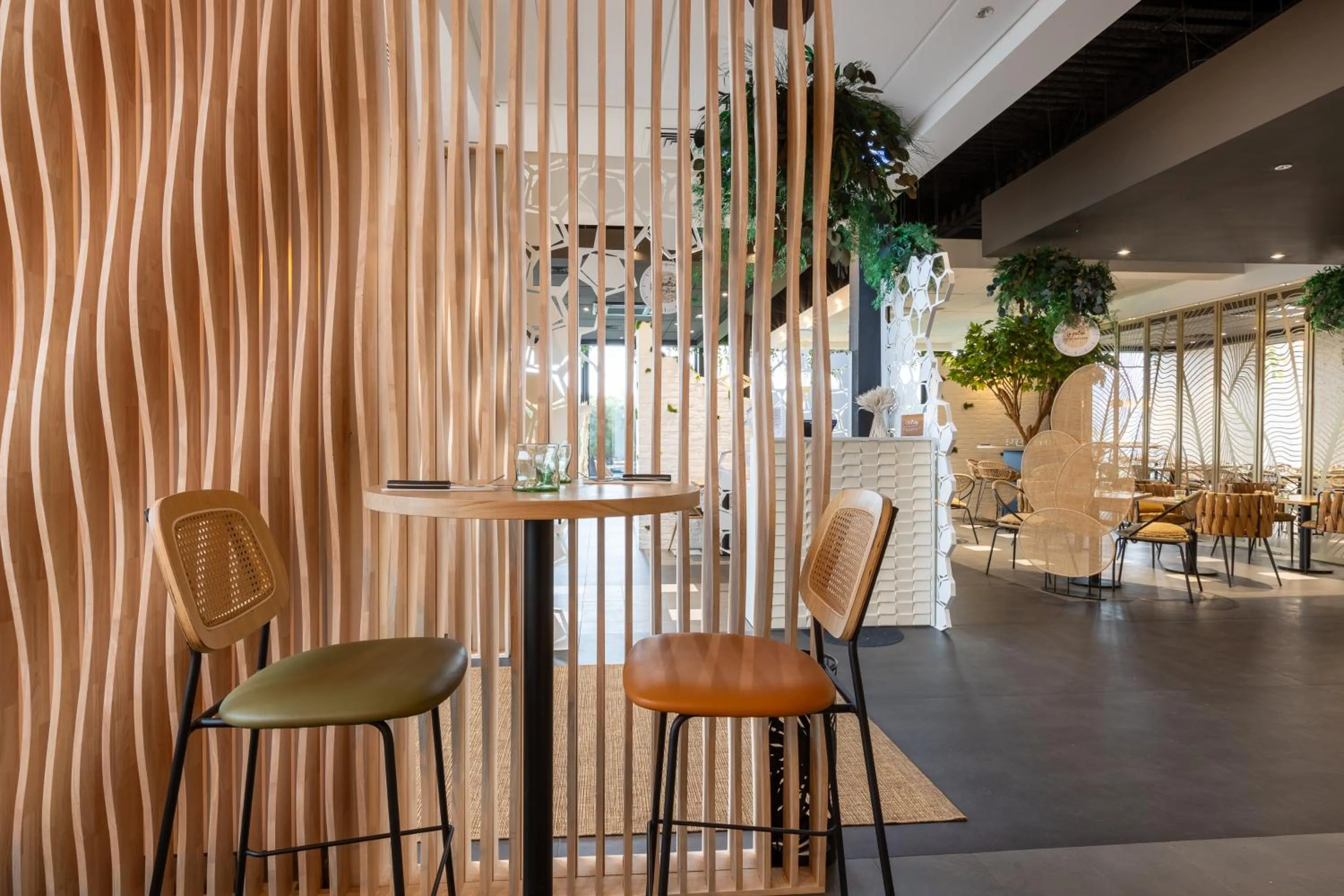 Restaurant/places to eat in Kyriad Prestige Amiens Poulainville - Hotel and Spa