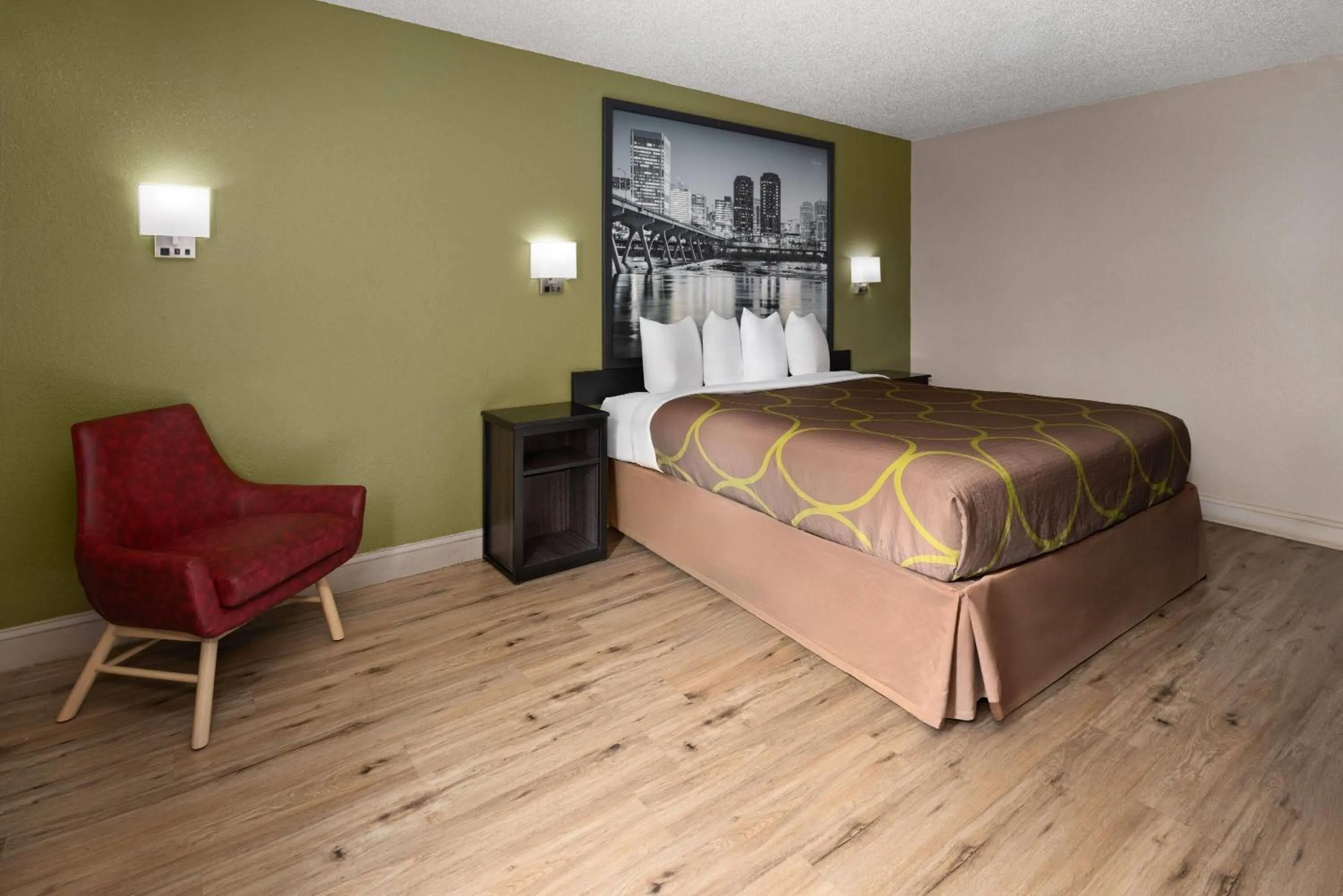 Photo of the whole room, Bed in Super 8 by Wyndham Richmond Midlothian Turnpike