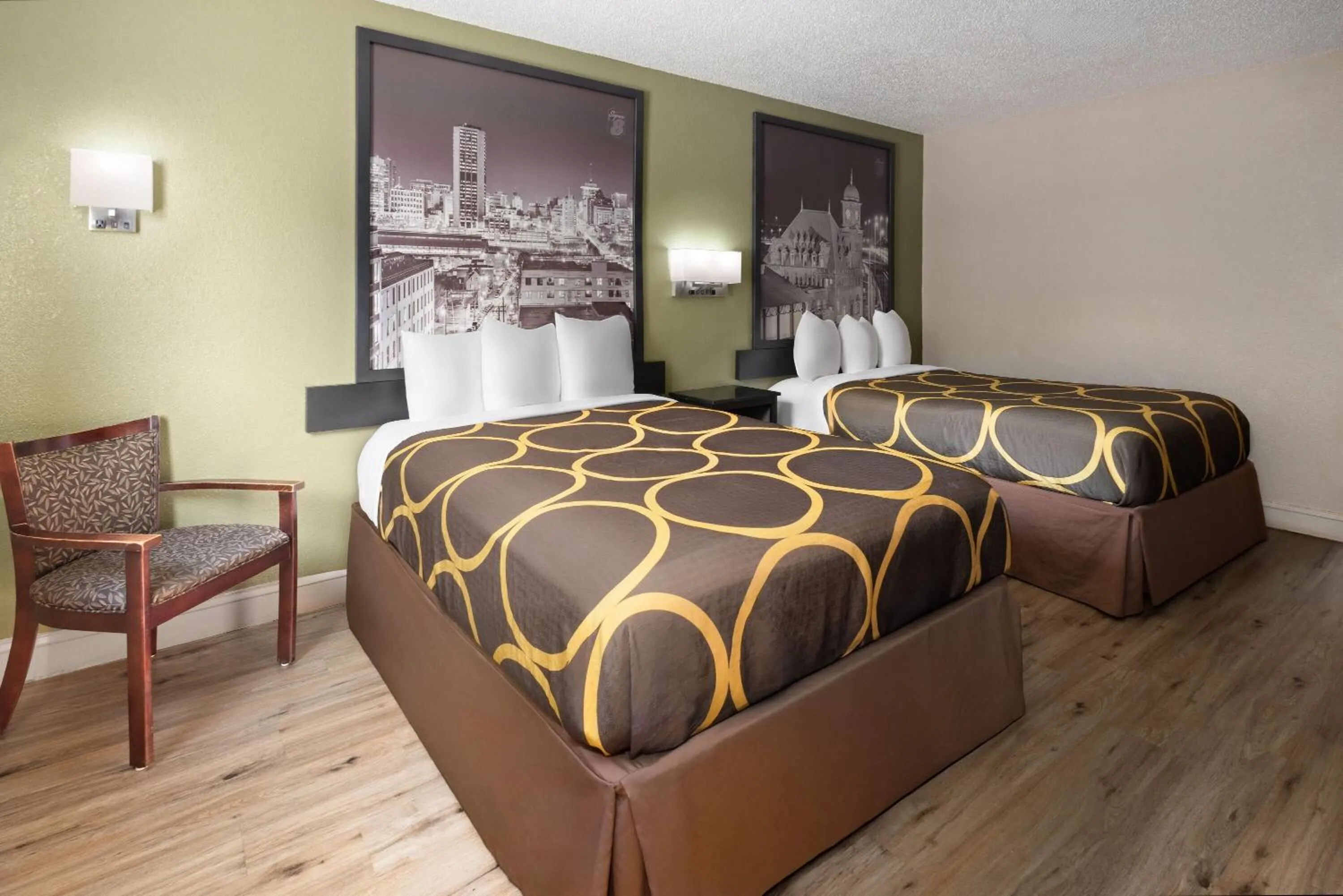 Photo of the whole room, Bed in Super 8 by Wyndham Richmond Midlothian Turnpike