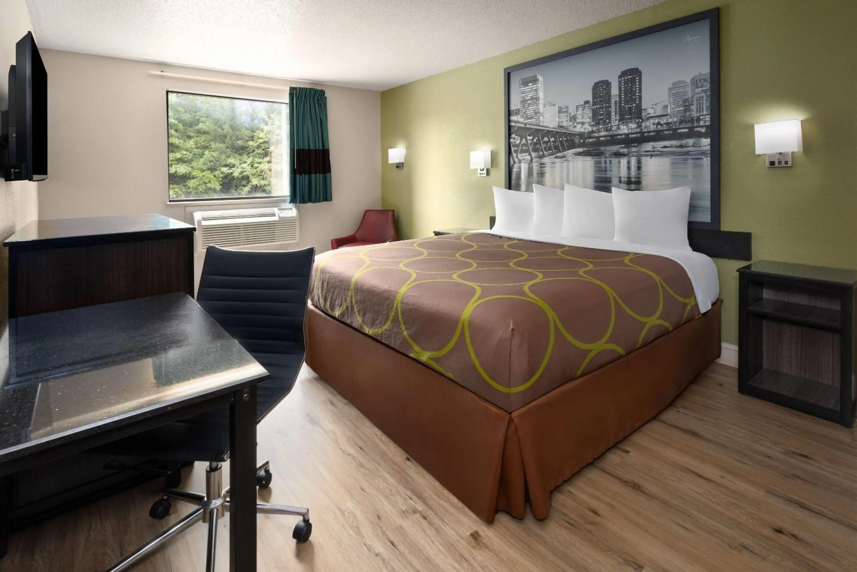 Photo of the whole room, Bed in Super 8 by Wyndham Richmond Midlothian Turnpike