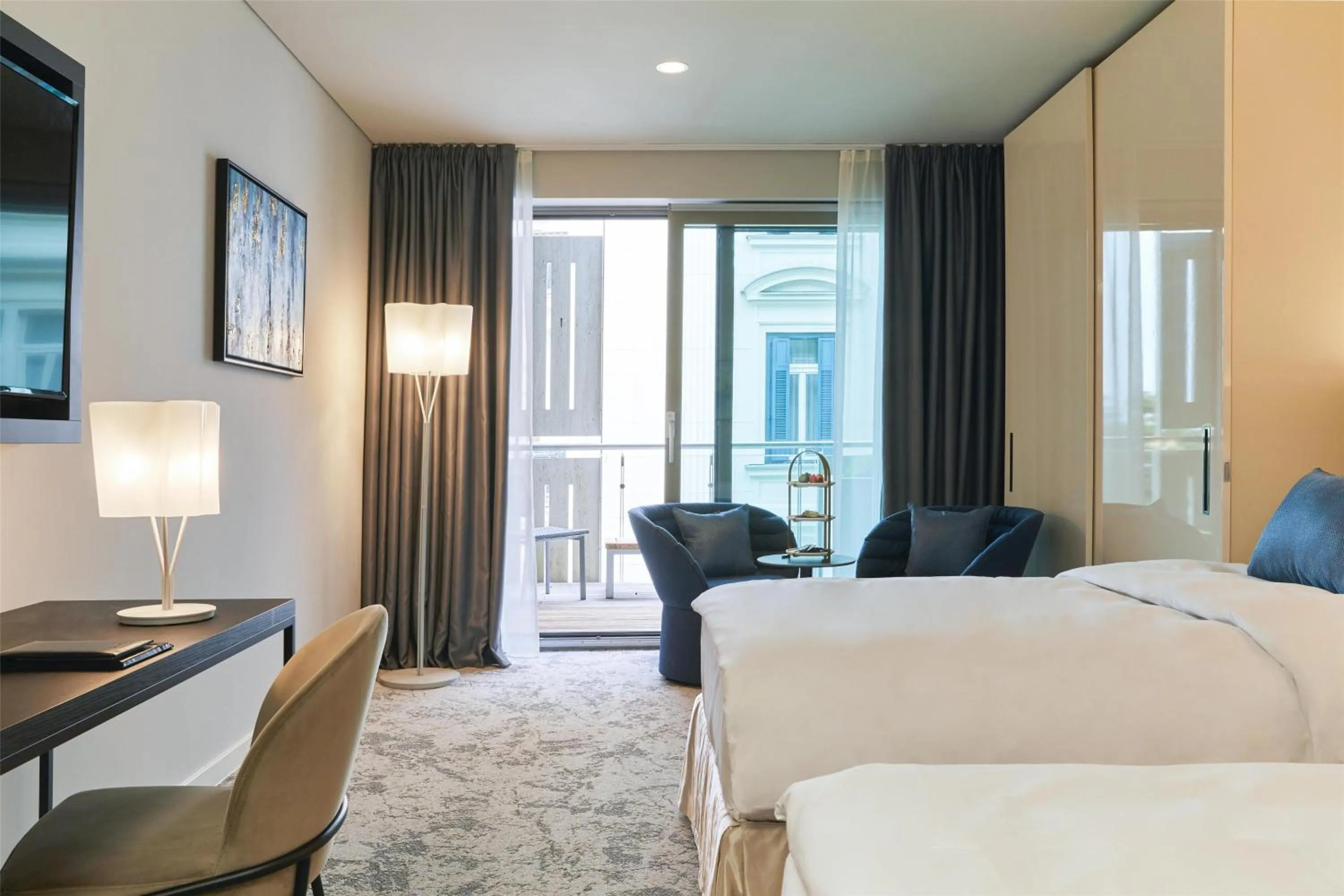 Bedroom, Bed in Hotel Kempinski Palace Portorož